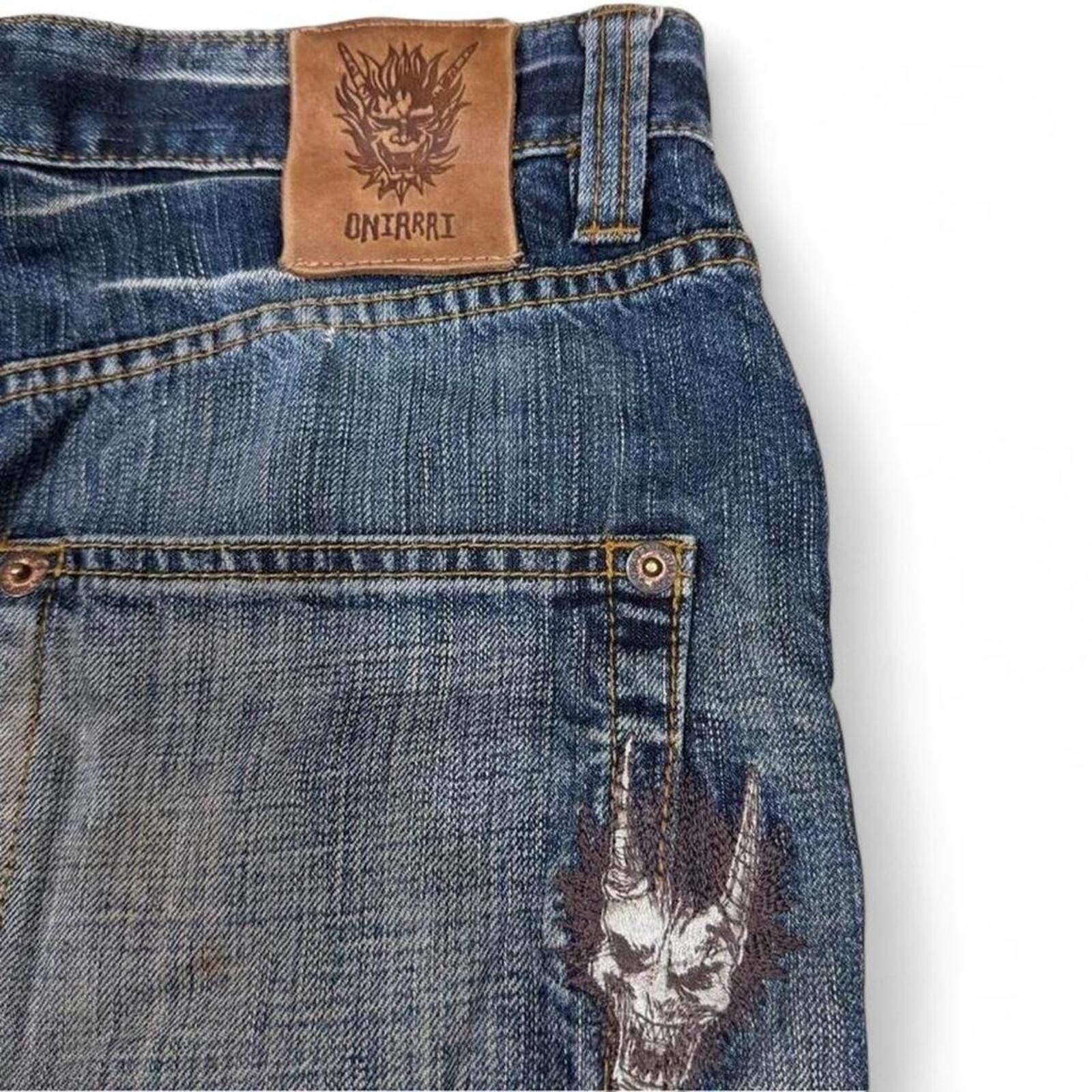 True Religion VINTAGE ONIARAI MUD WASH AND EMBROIDERY LOGO ON BACK DENIM Size US 30 / EU 46 - 4 Thumbnail