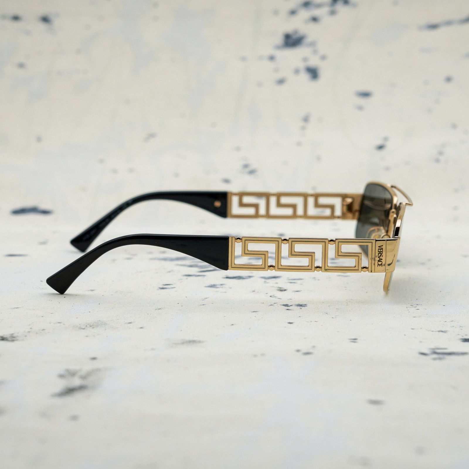 Versace Versace mod 2257 greca logo rectangular gold sunglasses Size ONE SIZE - 3 Thumbnail