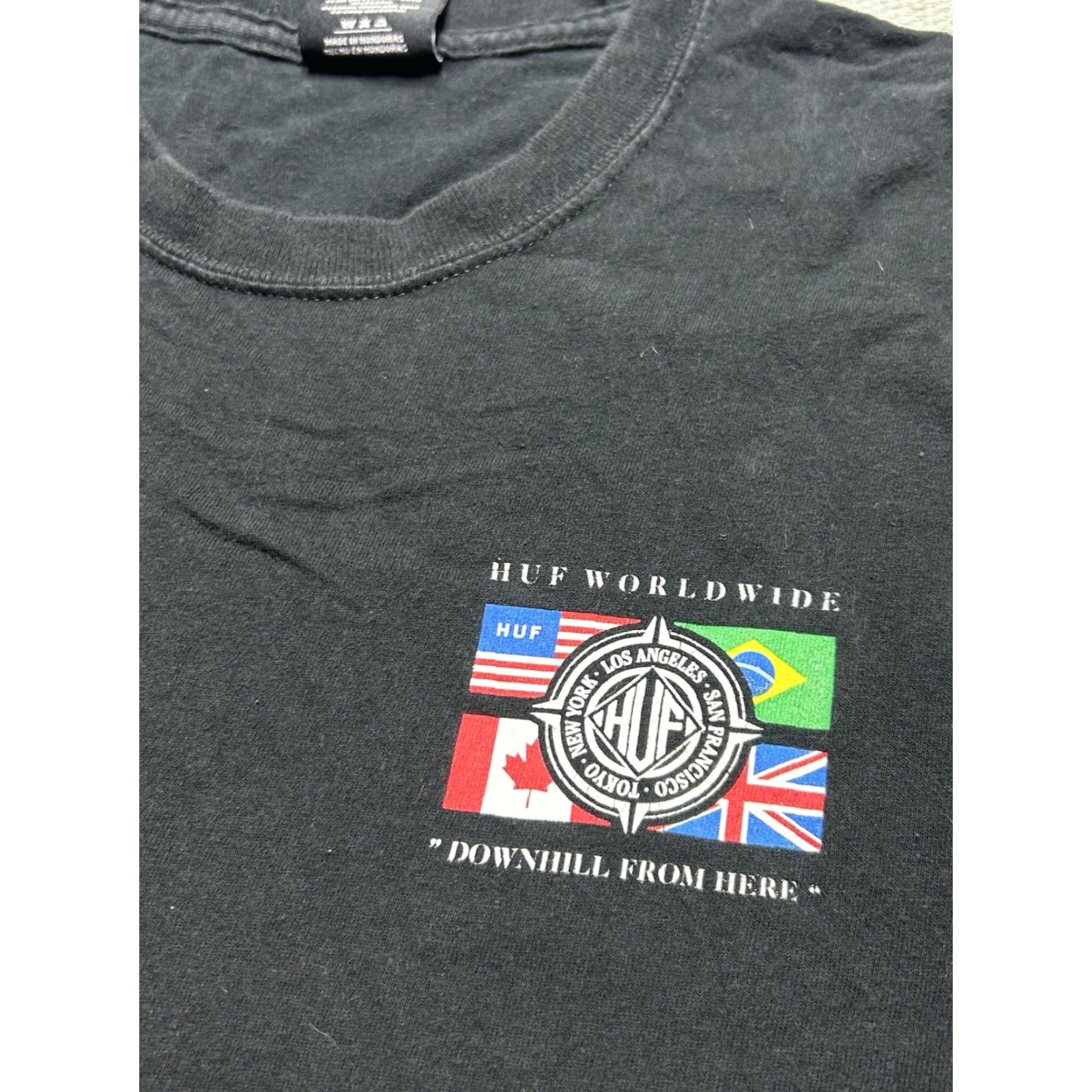 Huf HUF T-Shirt Skater Graphic Worldwide Flags Adult Medium Black Mens Shirts Size US M / EU 48-50 / 2 - 4 Thumbnail