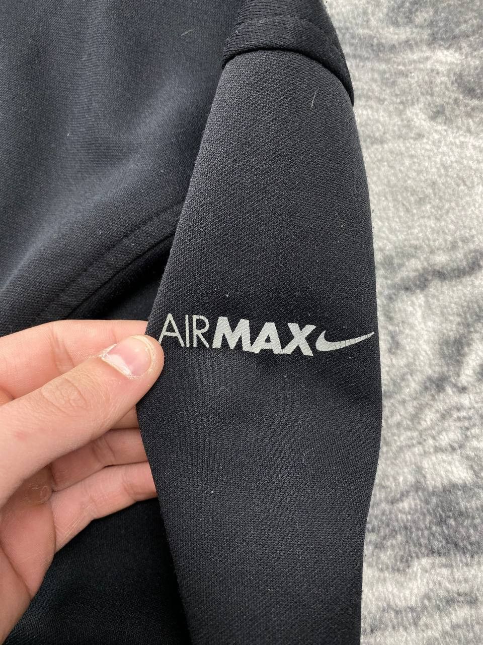 Nike Vintage Nike Air Max Central Logo Hoodie Men Size L Black Size US L / EU 52-54 / 3 - 3 Thumbnail