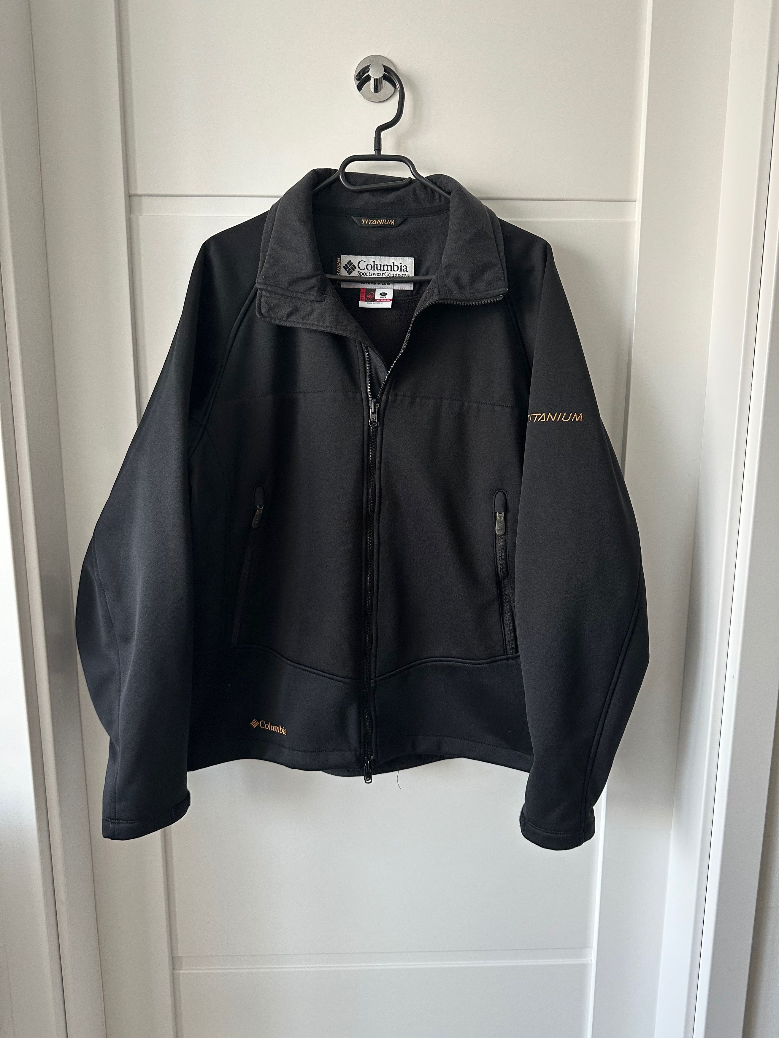 Columbia COLUMBIA Titanium Softshell waterproof breathable jacket Size US L / EU 52-54 / 3 - 1 Thumbnail