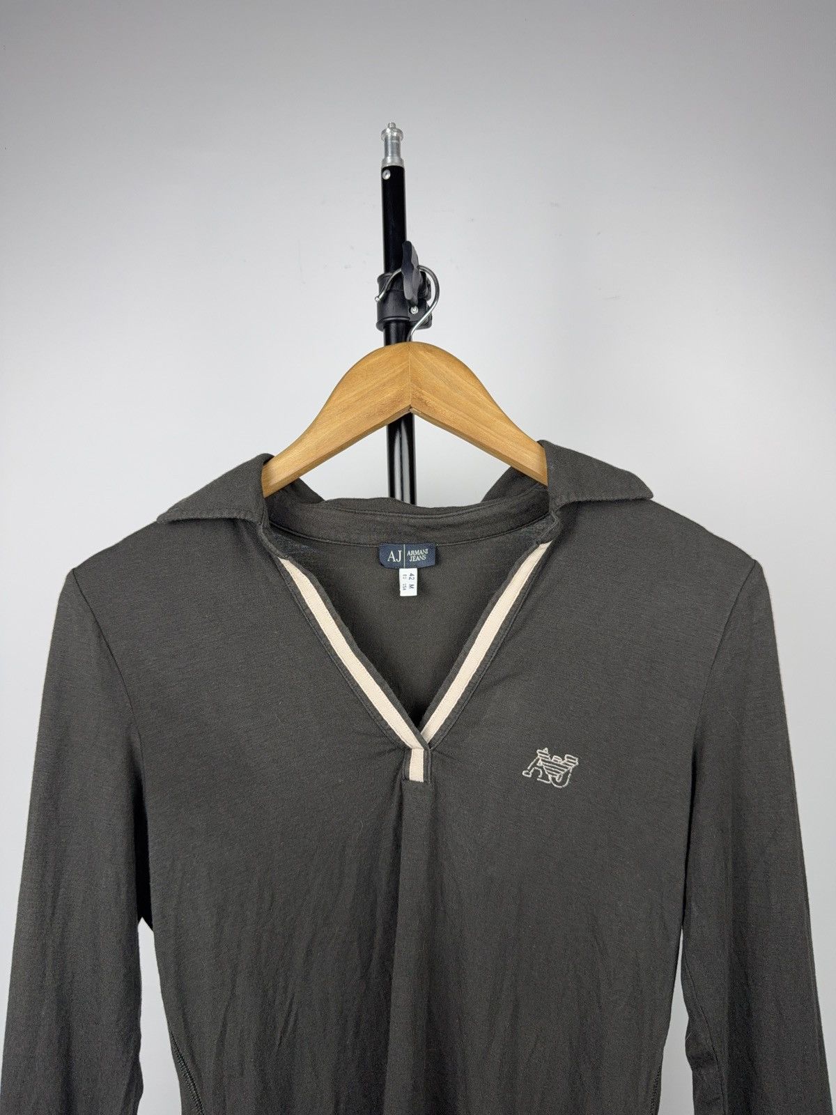 Armani Vintage 90s Retro Armani Jeans V-Neck Long Sleeve Logo Top Size M / US 6-8 / IT 42-44 - 2 Thumbnail