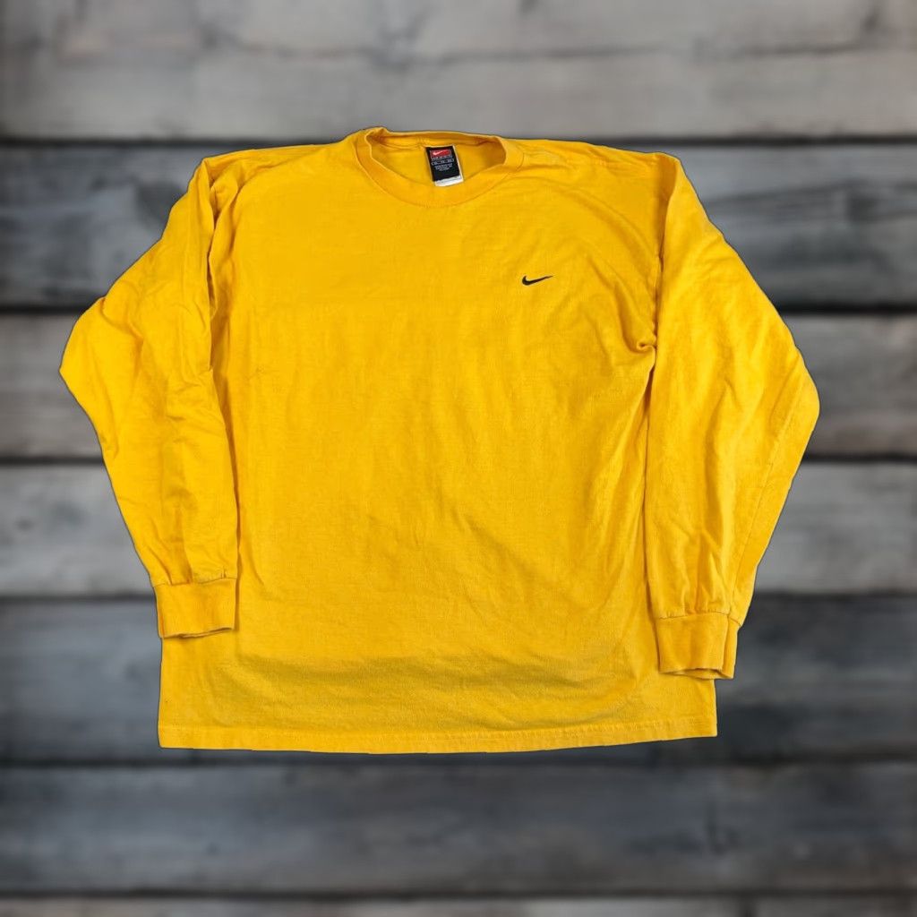 Nike VINTAGE Nike Shirt Adult XL Dark Yellow Embroidered Swoosh 90s Y2K Crew Neck Long Sleeve T-Shirt Mens XL Size US XL / EU 56 / 4 - 1 Thumbnail