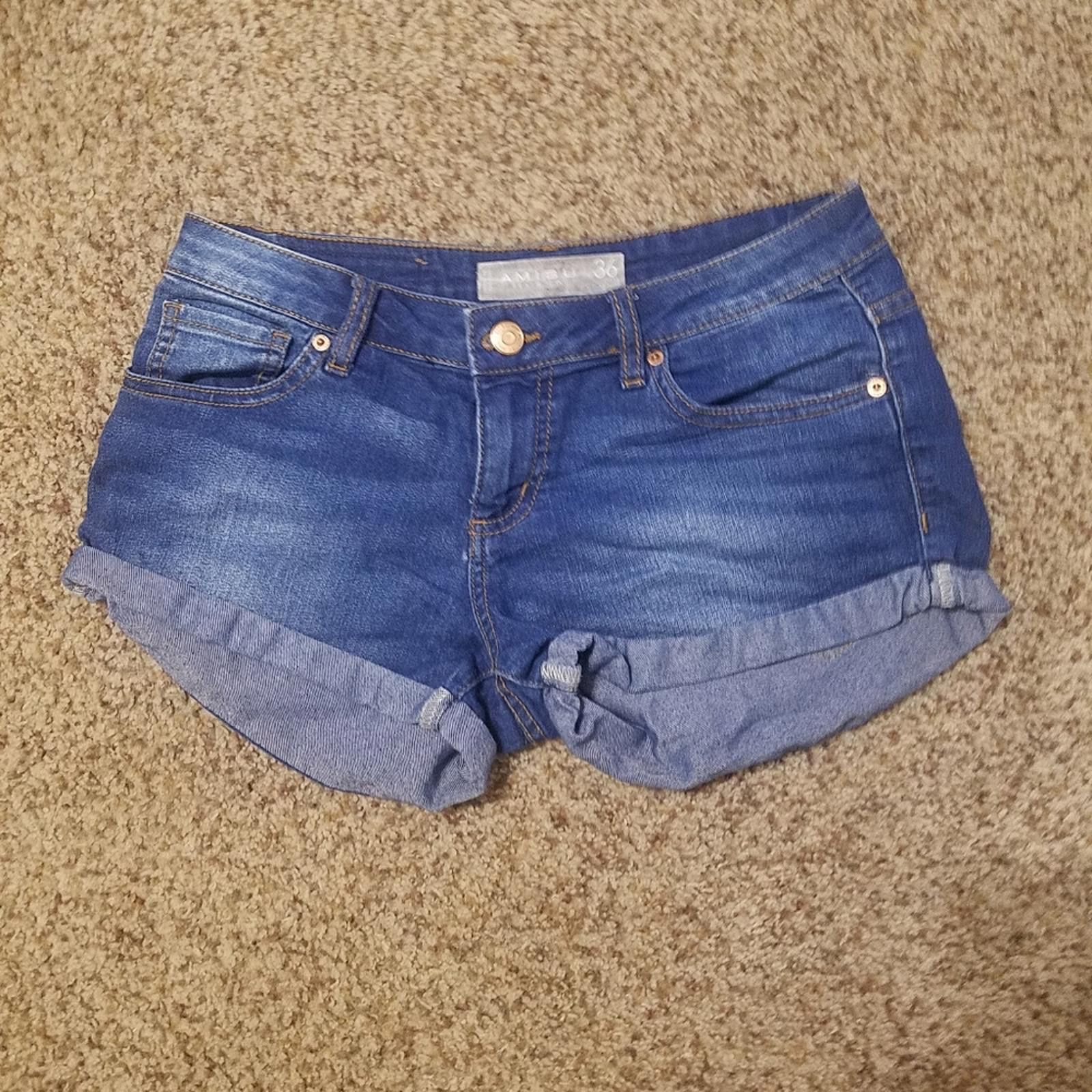 Designer Amisu Jean Shorts Size 28 Size 28" / US 6 / IT 42 - 1 Thumbnail