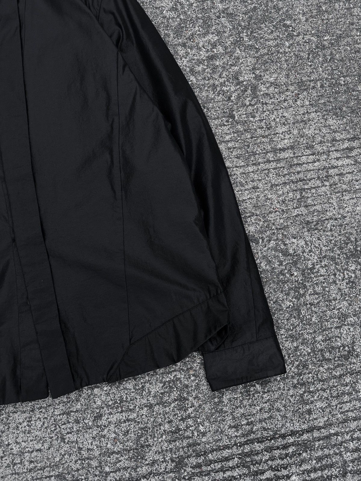Julius JULIUS SS23 [gallu;] Black Coated Seamed Shirt Size US L / EU 52-54 / 3 - 12 Thumbnail
