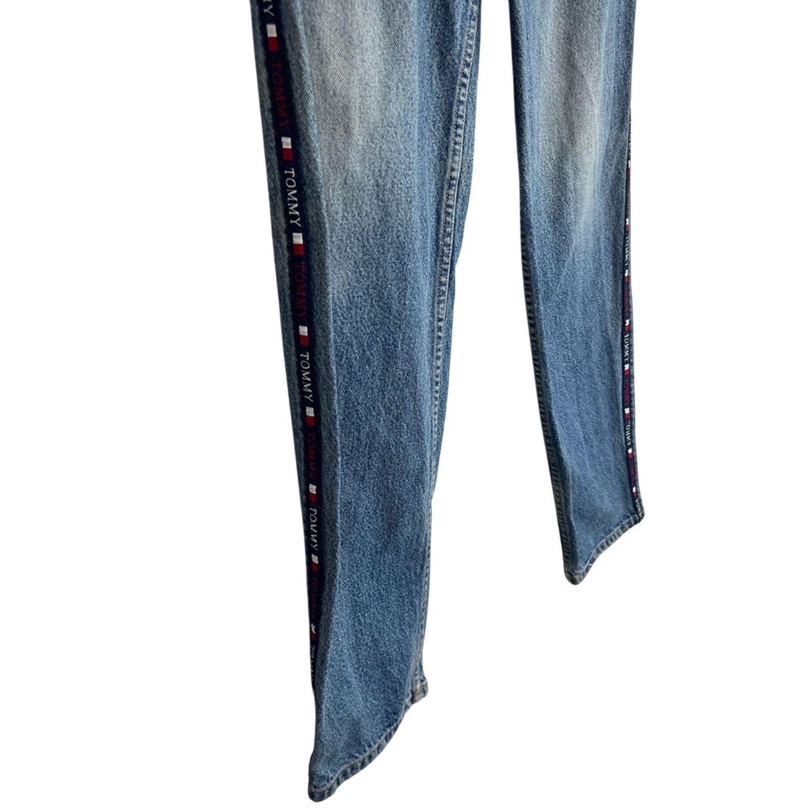 Tommy Hilfiger VTG Tommy Hilfiger Patch Side Detail Relaxed Fit Jeans 32x32 Size US 32 / EU 48 - 3 Thumbnail