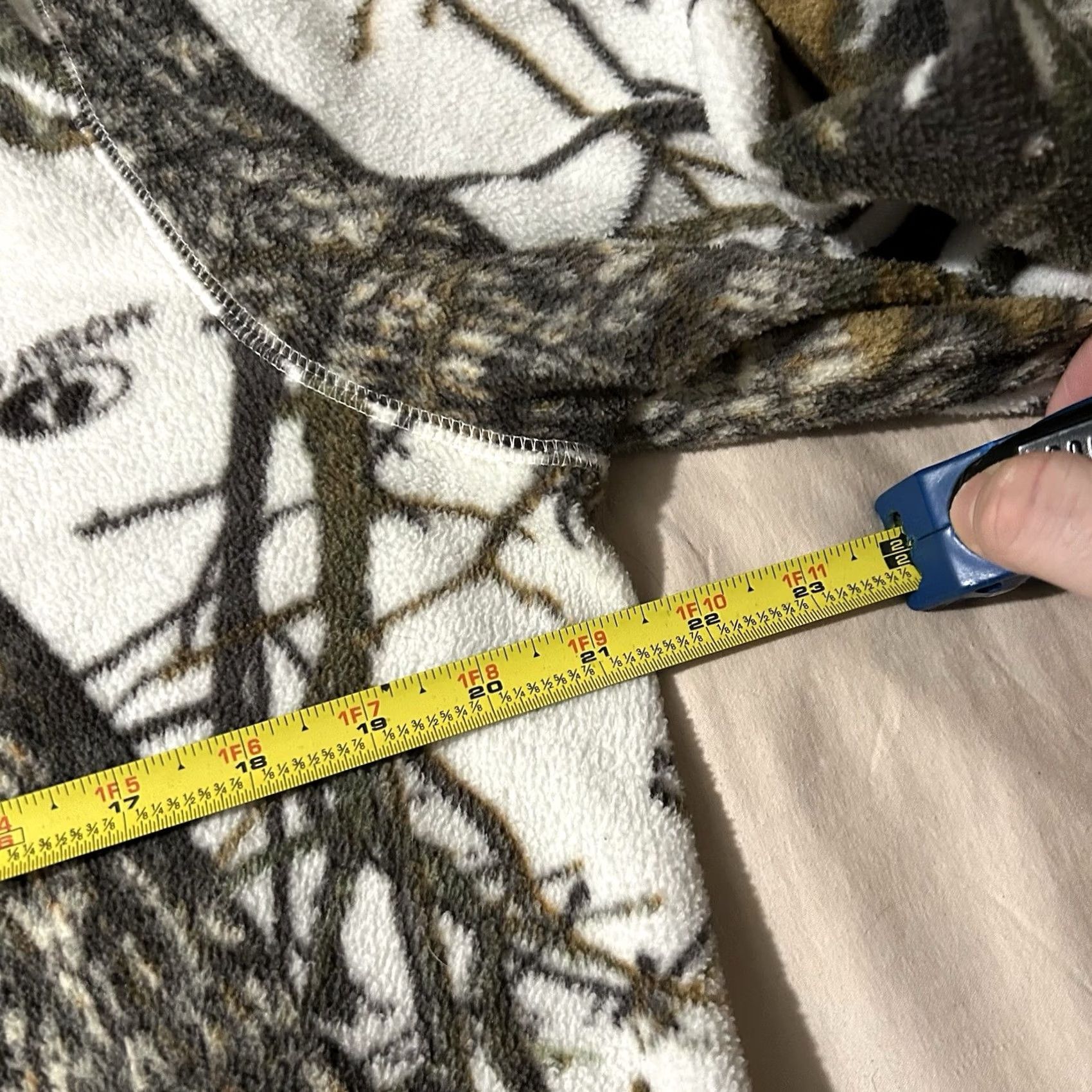 Vintage VINTAGE Mossy Oak Camouflage Fleece Jacket White Purple XL Women’s Jacket Size XL / US 12-14 / IT 48-50 - 4 Thumbnail