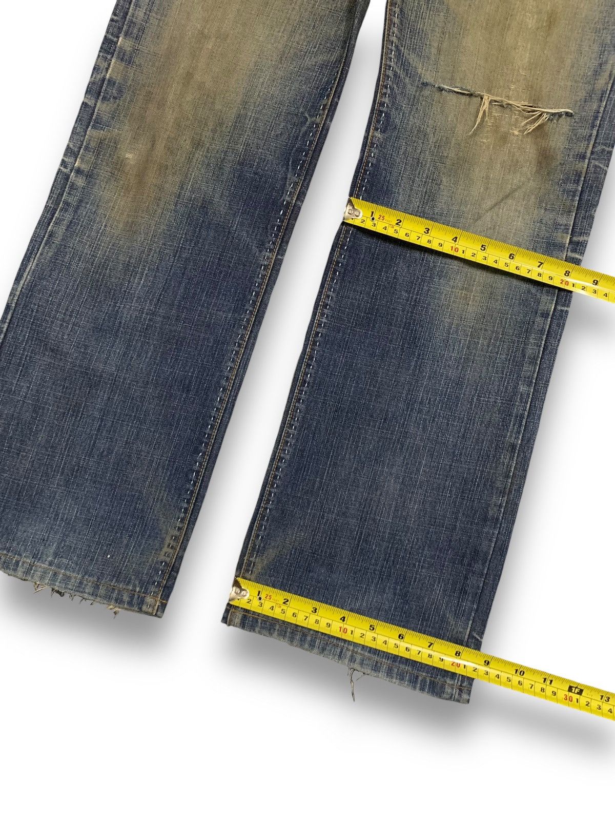 Japanese Brand Vintage Distinction Stitched Mud Wash Loose Fit Grunge Jeans Size US 30 / EU 46 - 18 Thumbnail