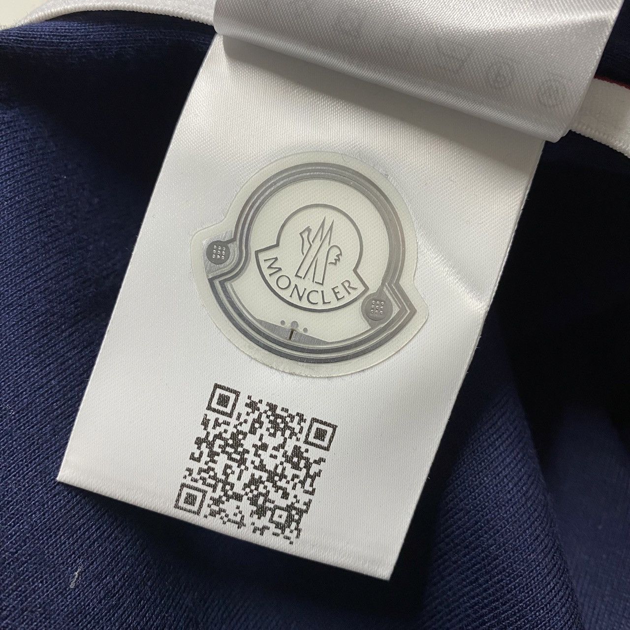 Moncler Moncler tracksuit bottoms size 3XL XXXL navy blue pants Size US 40 / EU 56 - 12 Thumbnail