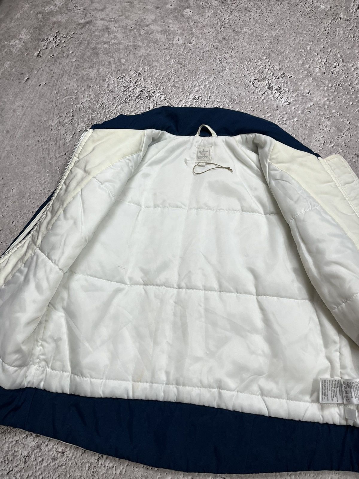 Adidas Adidas Vintage Light Jacket Navy White Snowflake Logo Size M / US 6-8 / IT 42-44 - 13 Thumbnail