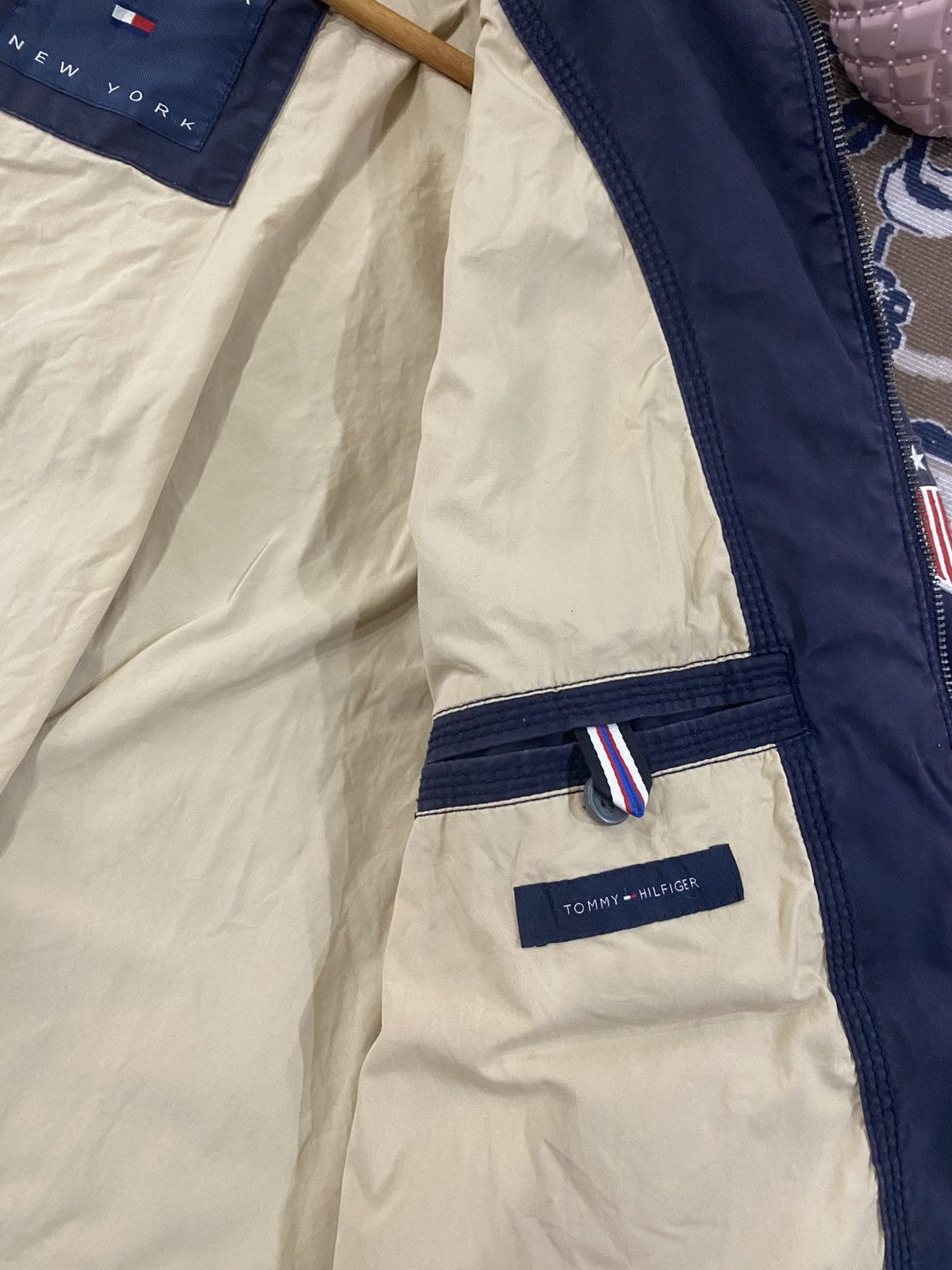 Tommy Hilfiger VINTAGE TOMMY HILFIGER BIG SPELLOUT VARSITY Size US XL / EU 56 / 4 - 10 Thumbnail