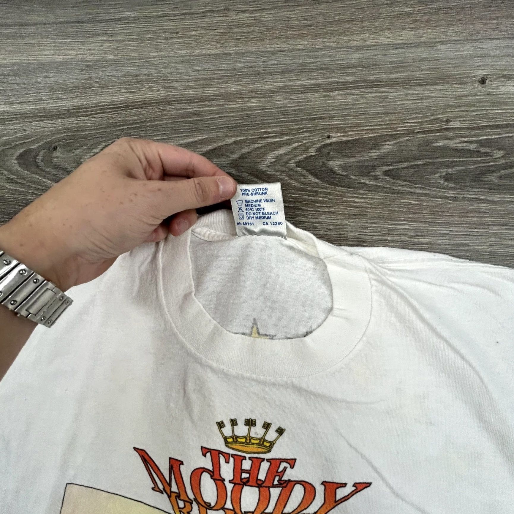 Vintage VINTAGE The Moody Blues Shirt Mens L Tour of the Kingdoms Brockum USA 80s White Short Sleeve Crew Neck Graphic Print Concert Rock Band Size US L / EU 52-54 / 3 - 5 Thumbnail