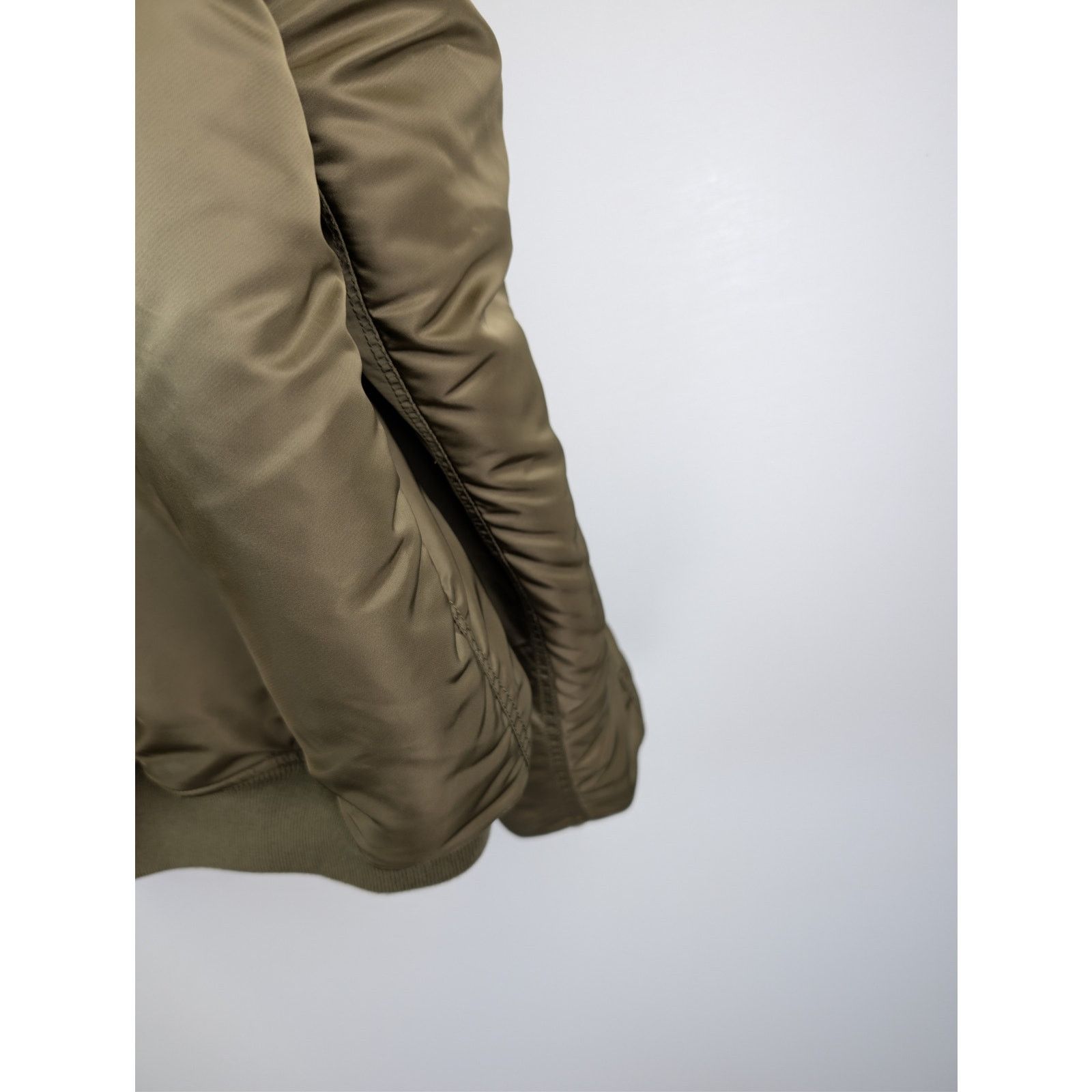 Vetements o1rshd1 Cargo Bomber Jacket in Green Size US M / EU 48-50 / 2 - 13 Thumbnail