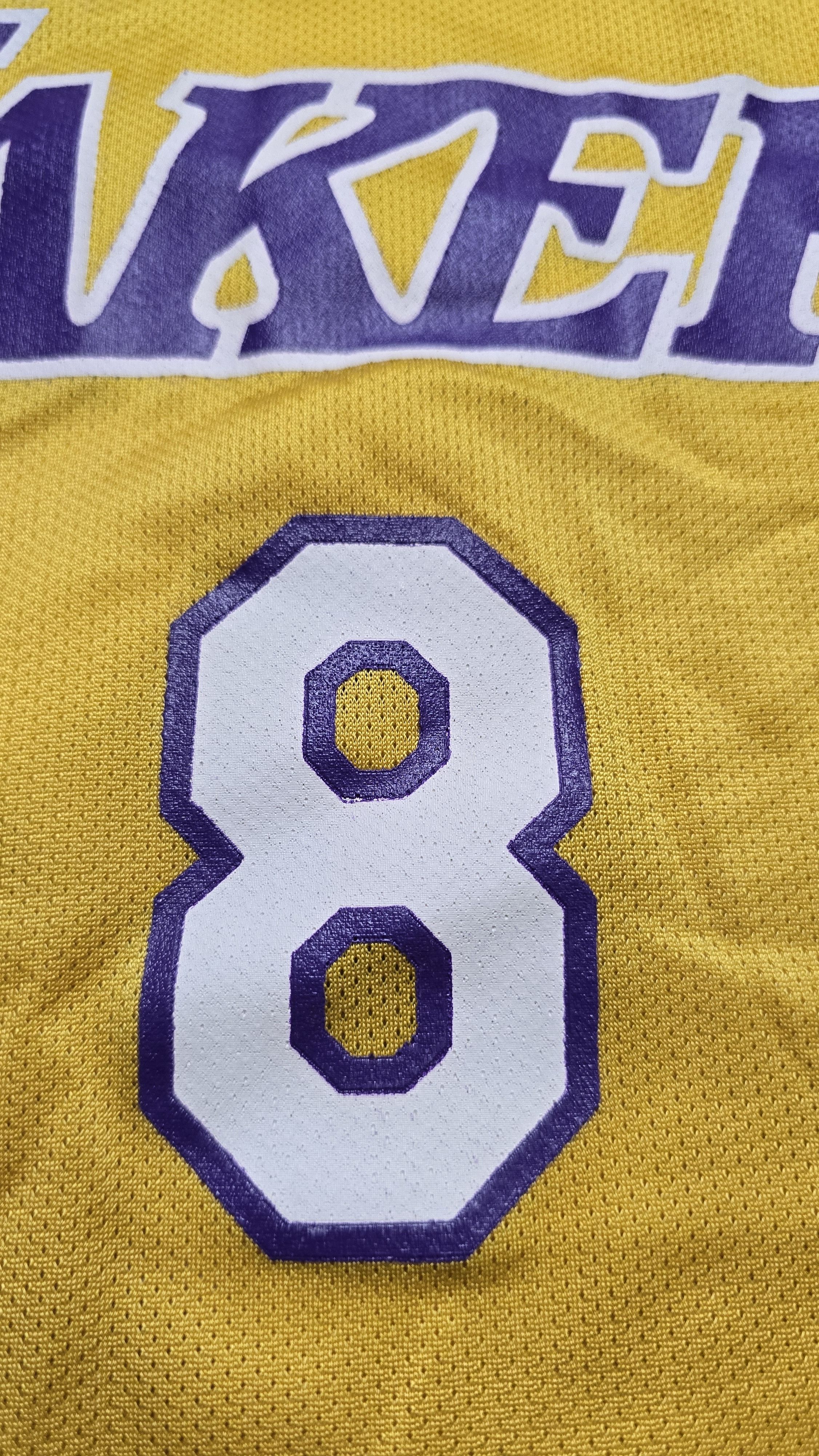 Champion Vintage LA Lakers Kobe Bryant #8 NBA Basketball Jersey Size US M / EU 48-50 / 2 - 11 Thumbnail