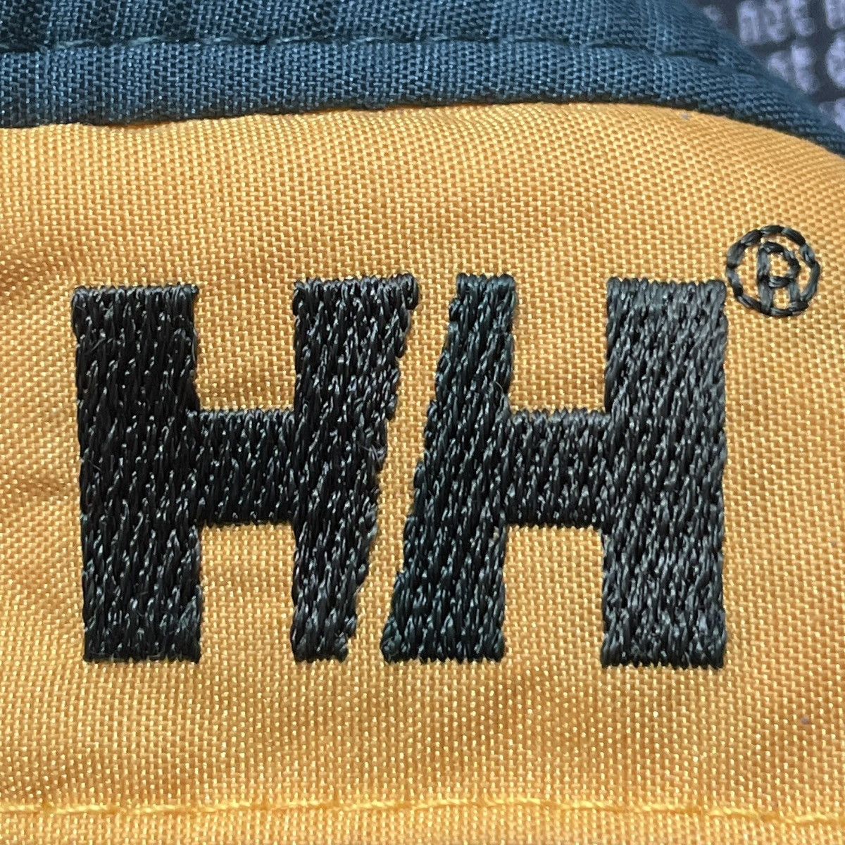 Helly Hansen × Vintage Vintage Brand Helly Hansen Parka 1990s Size US L / EU 52-54 / 3 - 11 Thumbnail