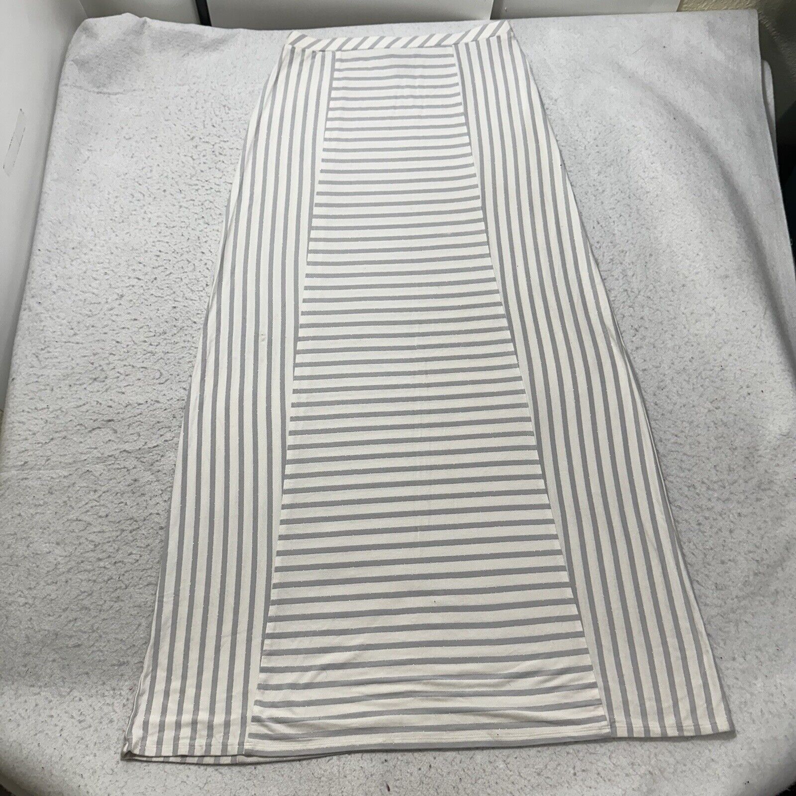 White House Black Market White House Black Market Small Maxi Skirt Sparkle Striped Size 28" / US 6 / IT 42 - 1 Thumbnail
