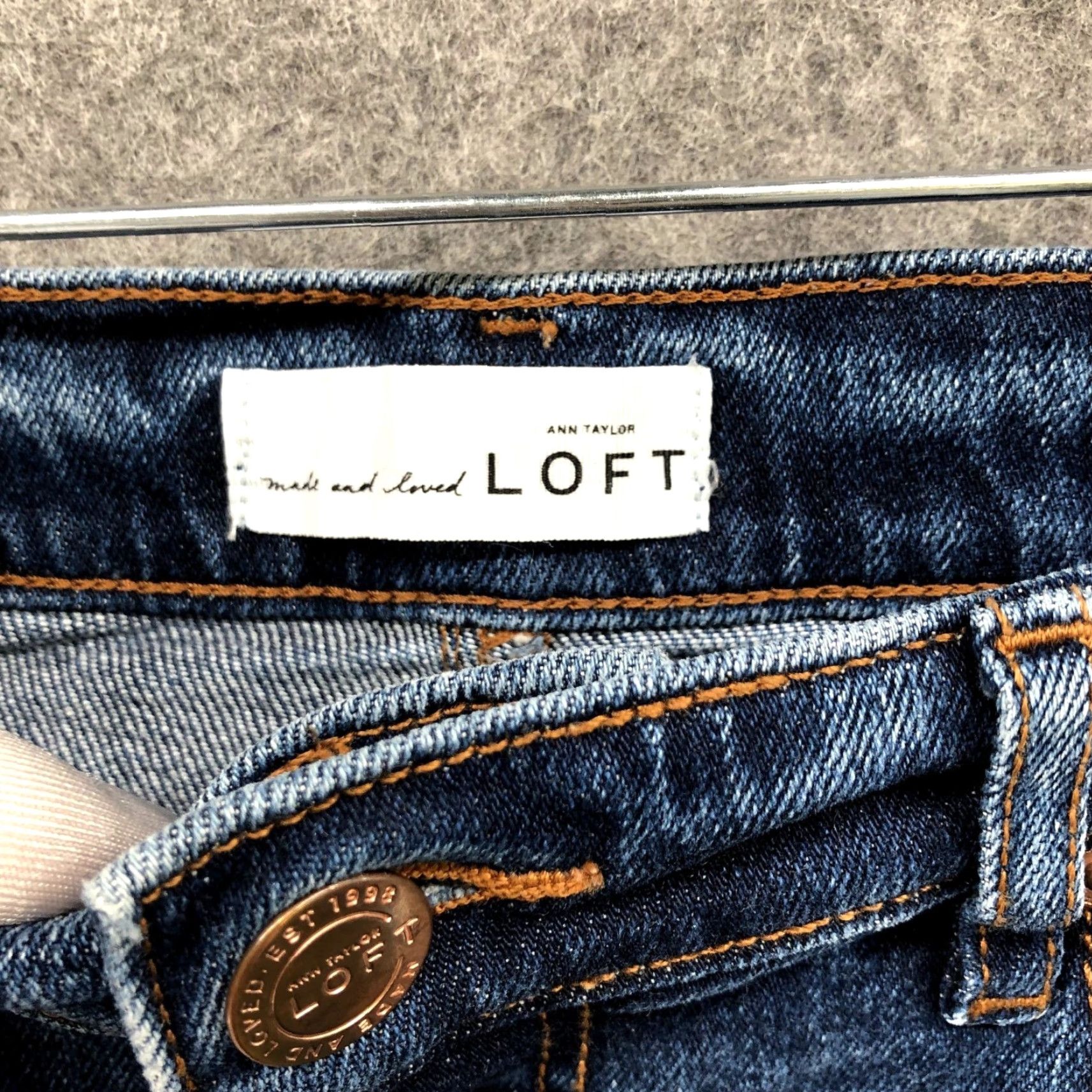 Loft LOFT Jeans Shorts Womens Size 28 Blue Cut Off Low Rise Stretch Size 28" / US 6 / IT 42 - 5 Thumbnail
