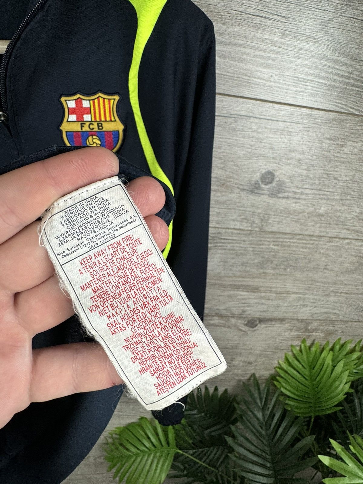 Nike 2005-06 Barcelona Nike Track Jacket Size S Size US S / EU 44-46 / 1 - 8 Thumbnail