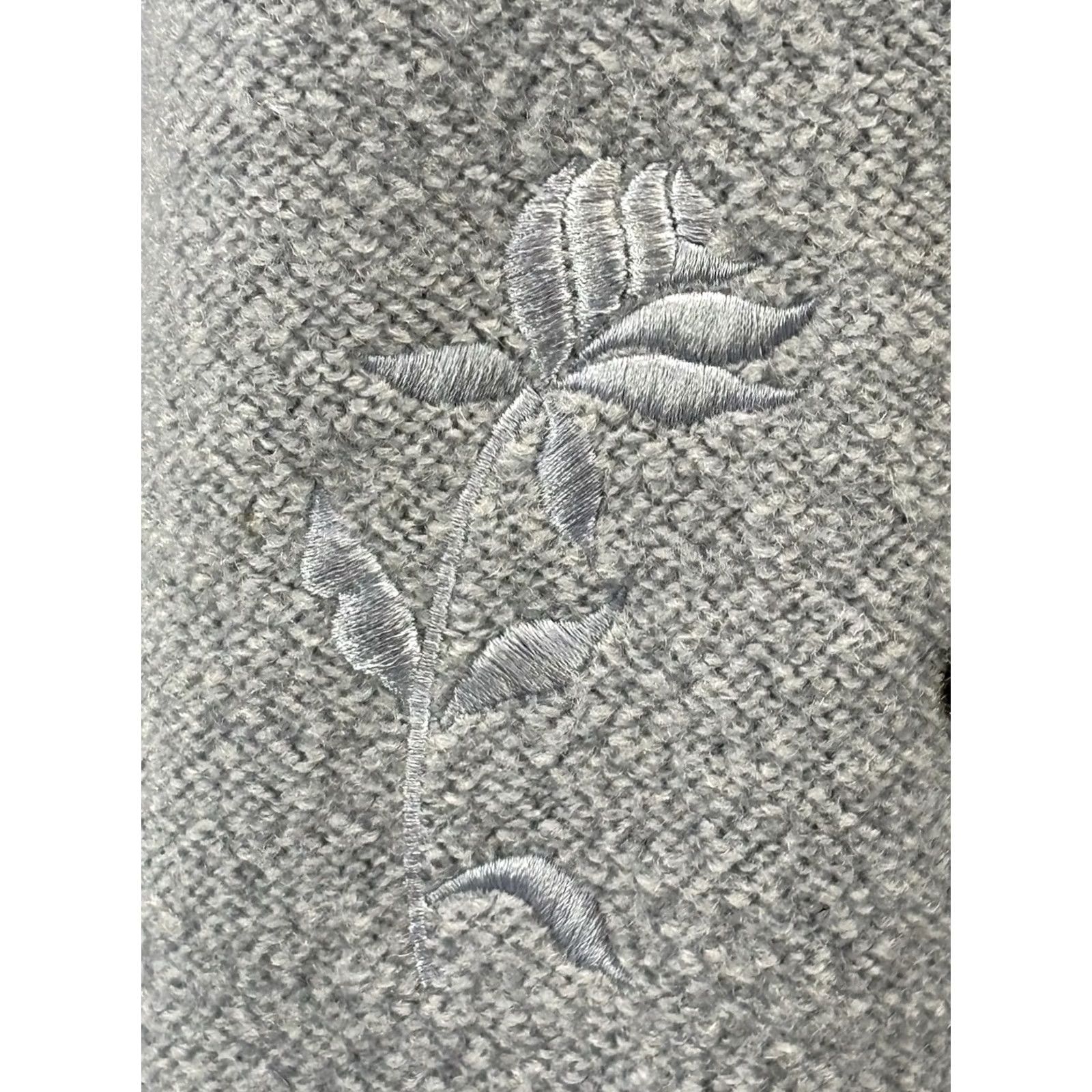 Vintage VINTAGE Herman Geist Cardigan Women's 1X Plus Wool Embroidered Floral Lavender 90s Sweater V-Neck long sleeve Mens? Size XL / US 12-14 / IT 48-50 - 6 Thumbnail