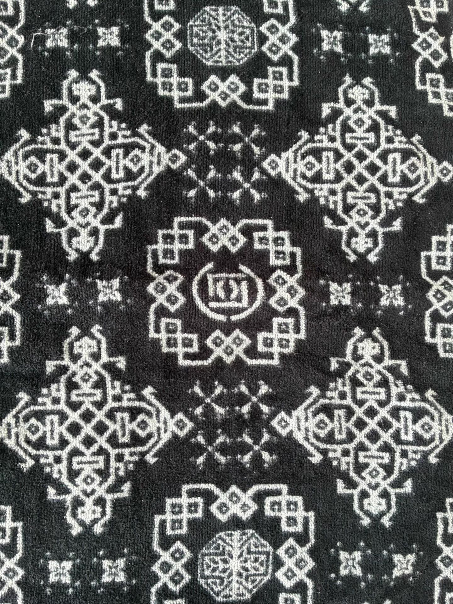 CLOT CLOT Edison Chen Early Black Silk Dragon Pattern Towel Size ONE SIZE - 5 Thumbnail