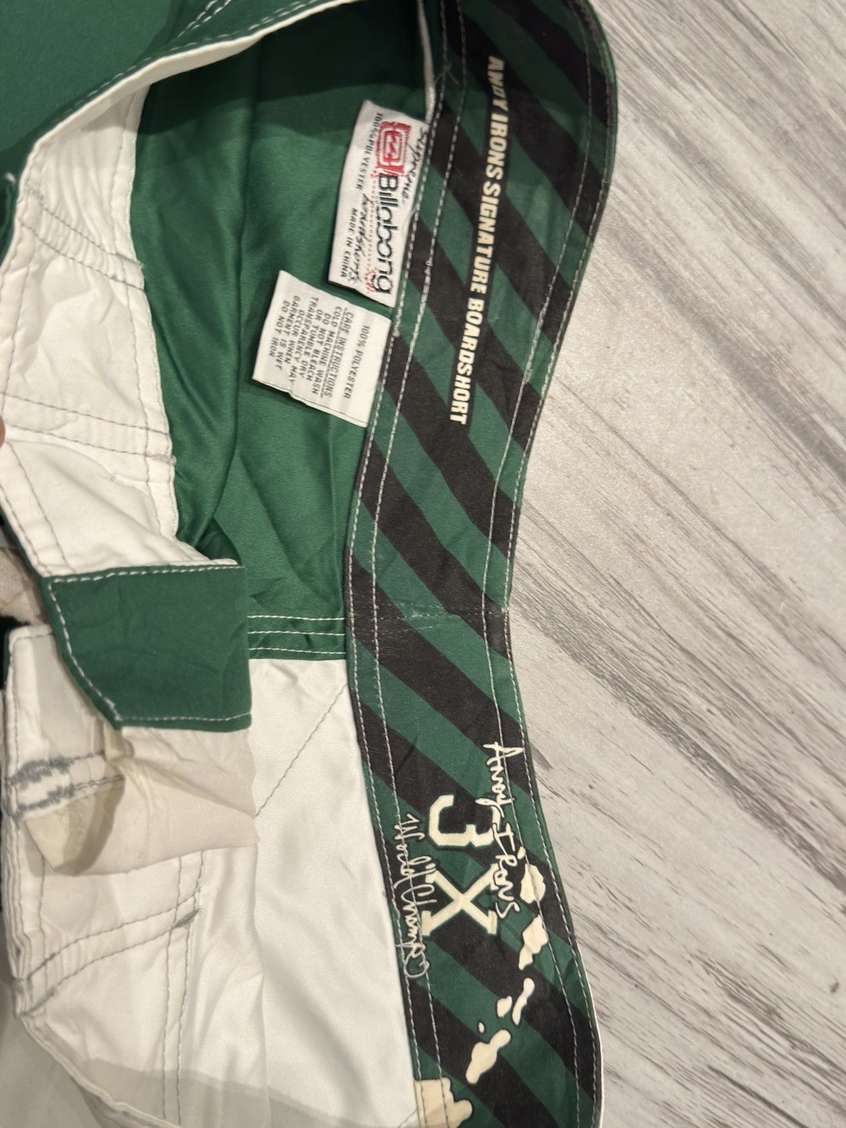 Billabong Rare vintage Billabong Andy Irons Rising Sun Y2K Boardshorts Size US 33 - 7 Thumbnail
