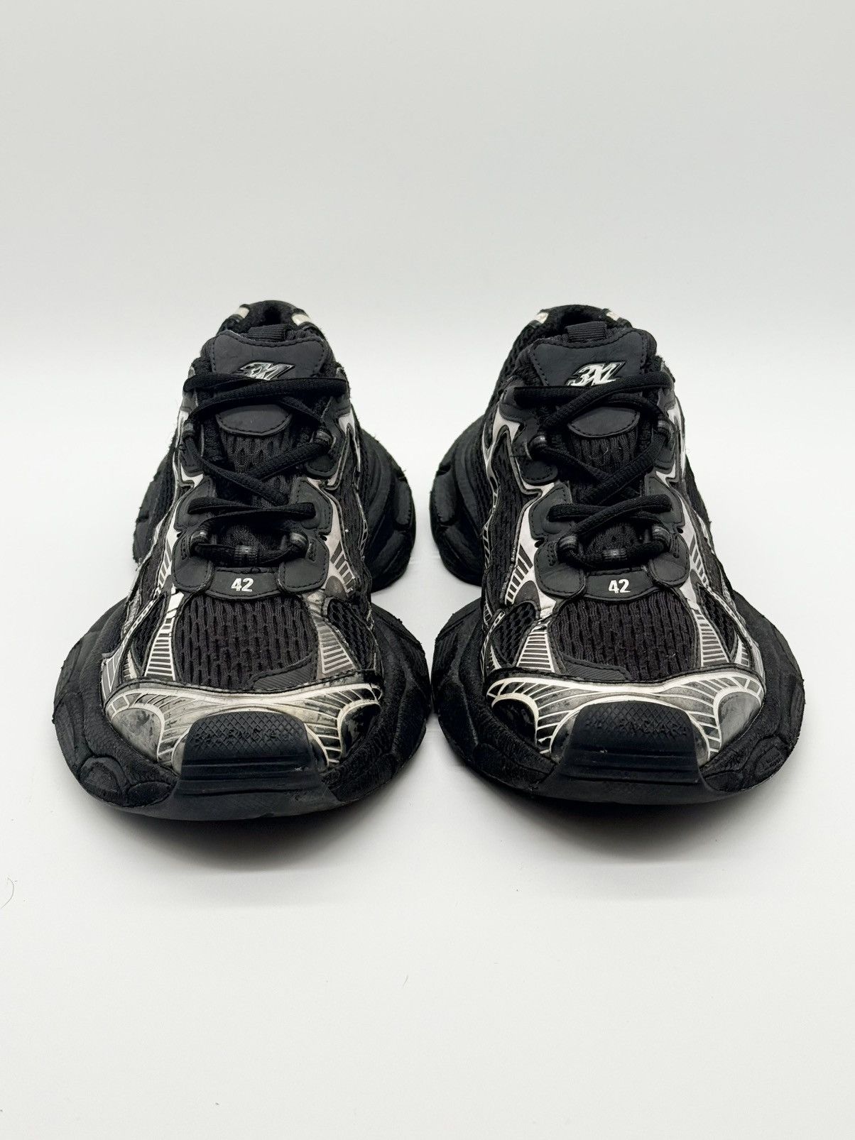 Balenciaga Size 9 - Balenciaga 3XL Sneaker Worn-Out - Black Size US 9 / EU 42 - 4 Thumbnail