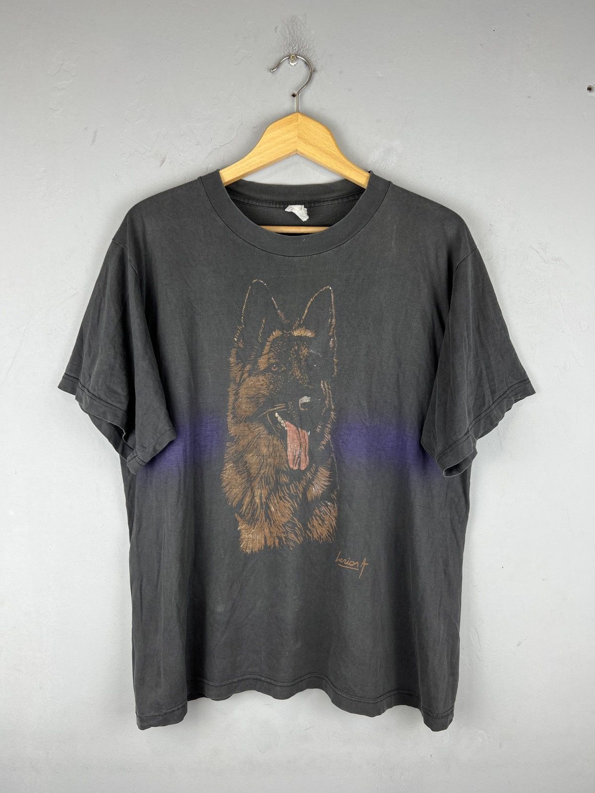 Vintage Vintage 90s Faded Big Face Dog tshirt y2k distressed Larion Size US L / EU 52-54 / 3 - 1 Thumbnail