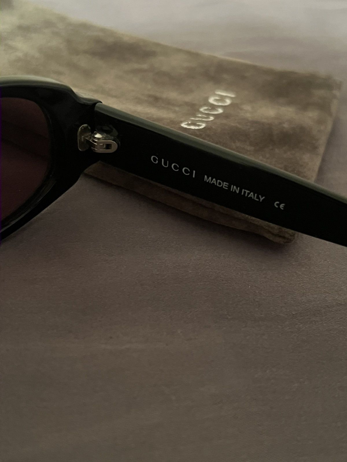 Gucci Gucci 135 sunglasses Size ONE SIZE - 2 Thumbnail