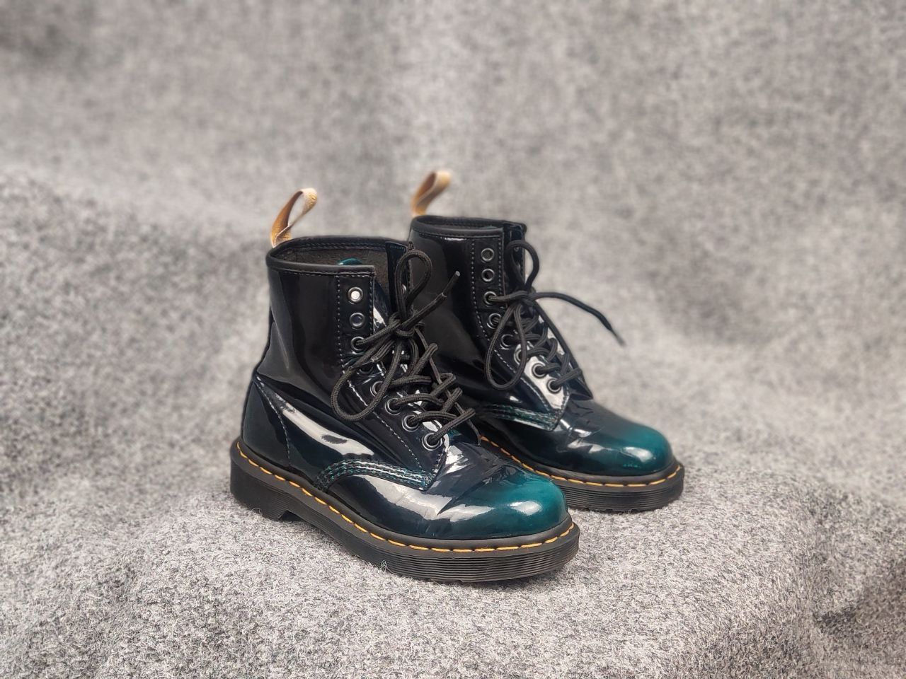 Dr. Martens Dr.Martens 1460 Vegan gradient patent leather Combat Boots Size US 5 / IT 35 - 4 Thumbnail