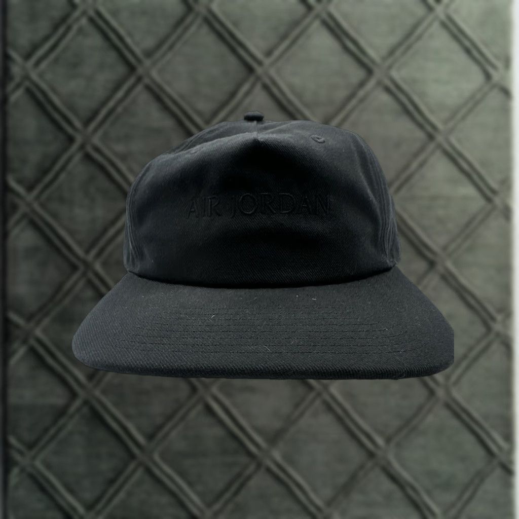 Jordan Brand Air Jordan Hat Black Adjustable Strapback Cap Small / Medium Tonal Logo Mens Baseball Cap Size ONE SIZE - 1 Thumbnail