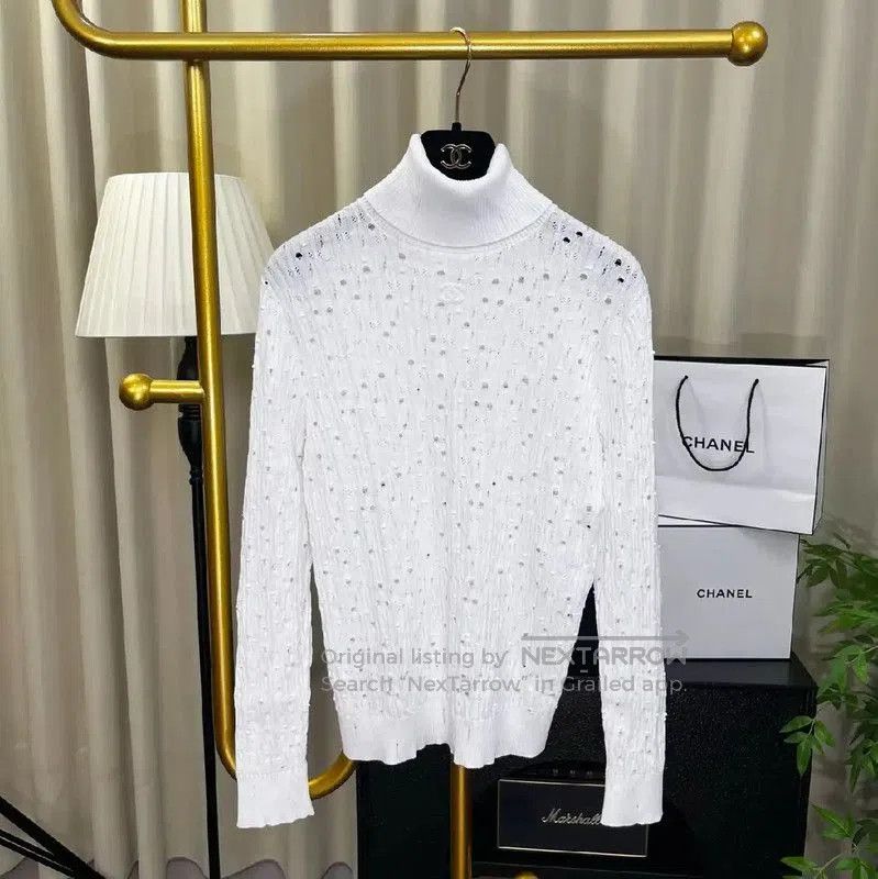 Chanel Chanel White Cotton Ladies Pullover Sweater . Size S / US 4 / IT 40 - 1 Thumbnail