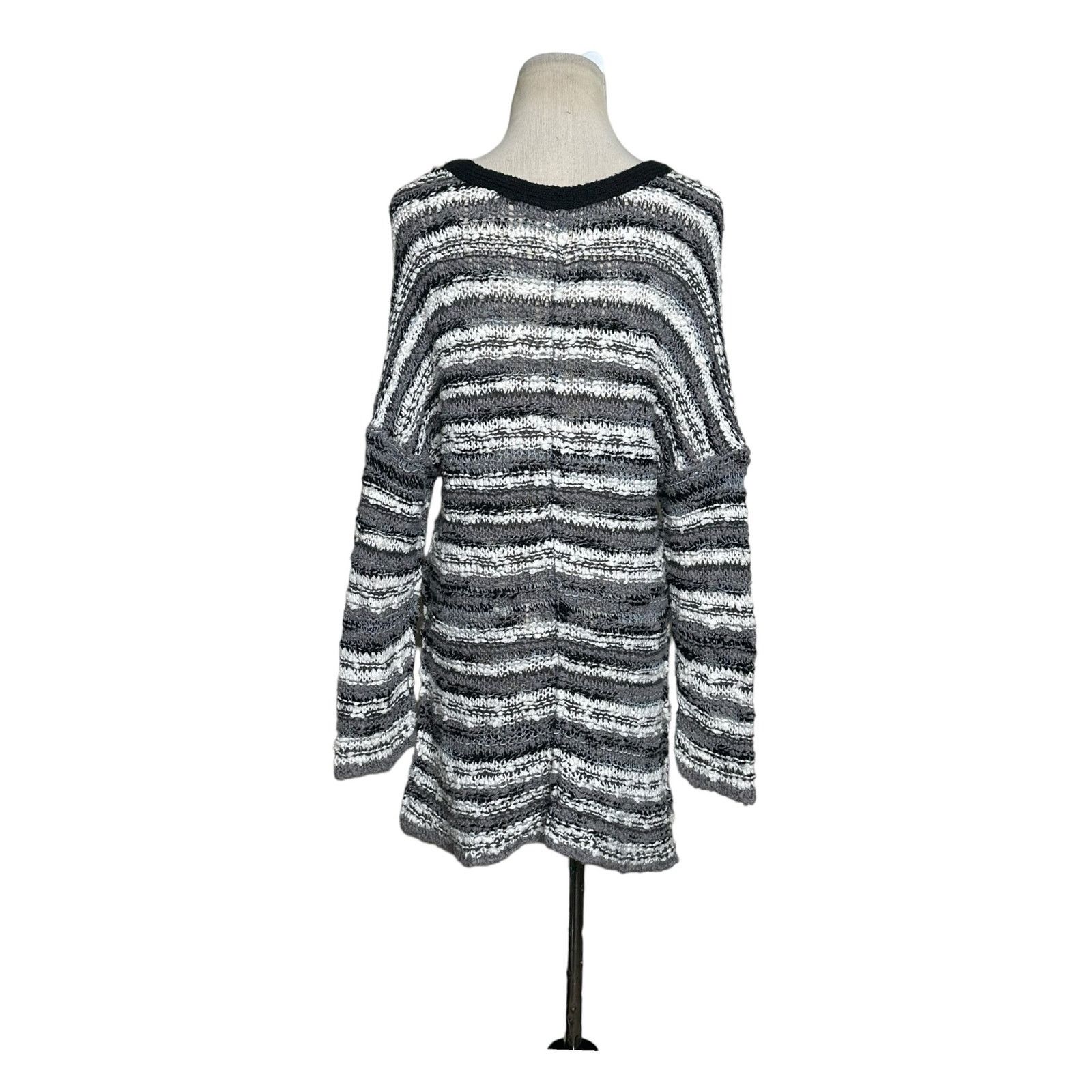 Free People Free People striped v neck oversize sweater size XS Size XS / US 0-2 / IT 36-38 - 11 Thumbnail