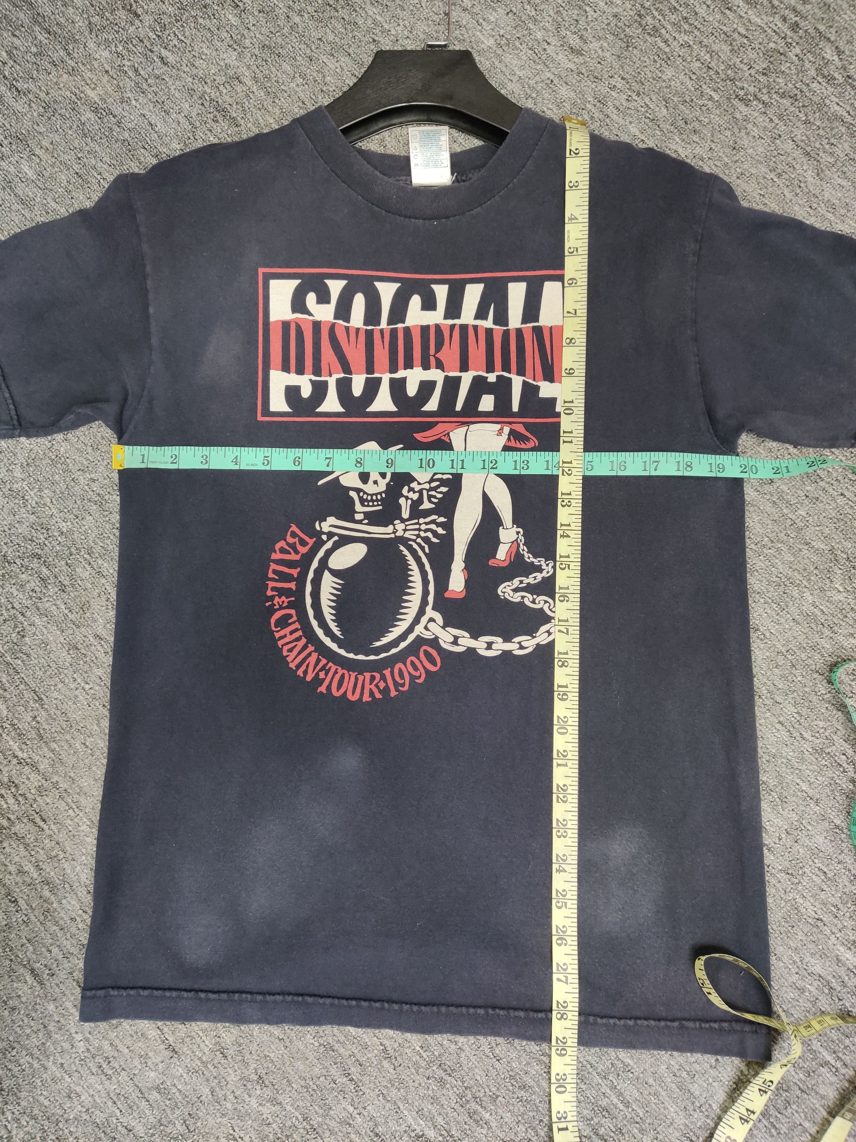Band Tees Vintage Social Distortion Punk Rock Skull Tee Tshirt Size US M / EU 48-50 / 2 - 10 Thumbnail