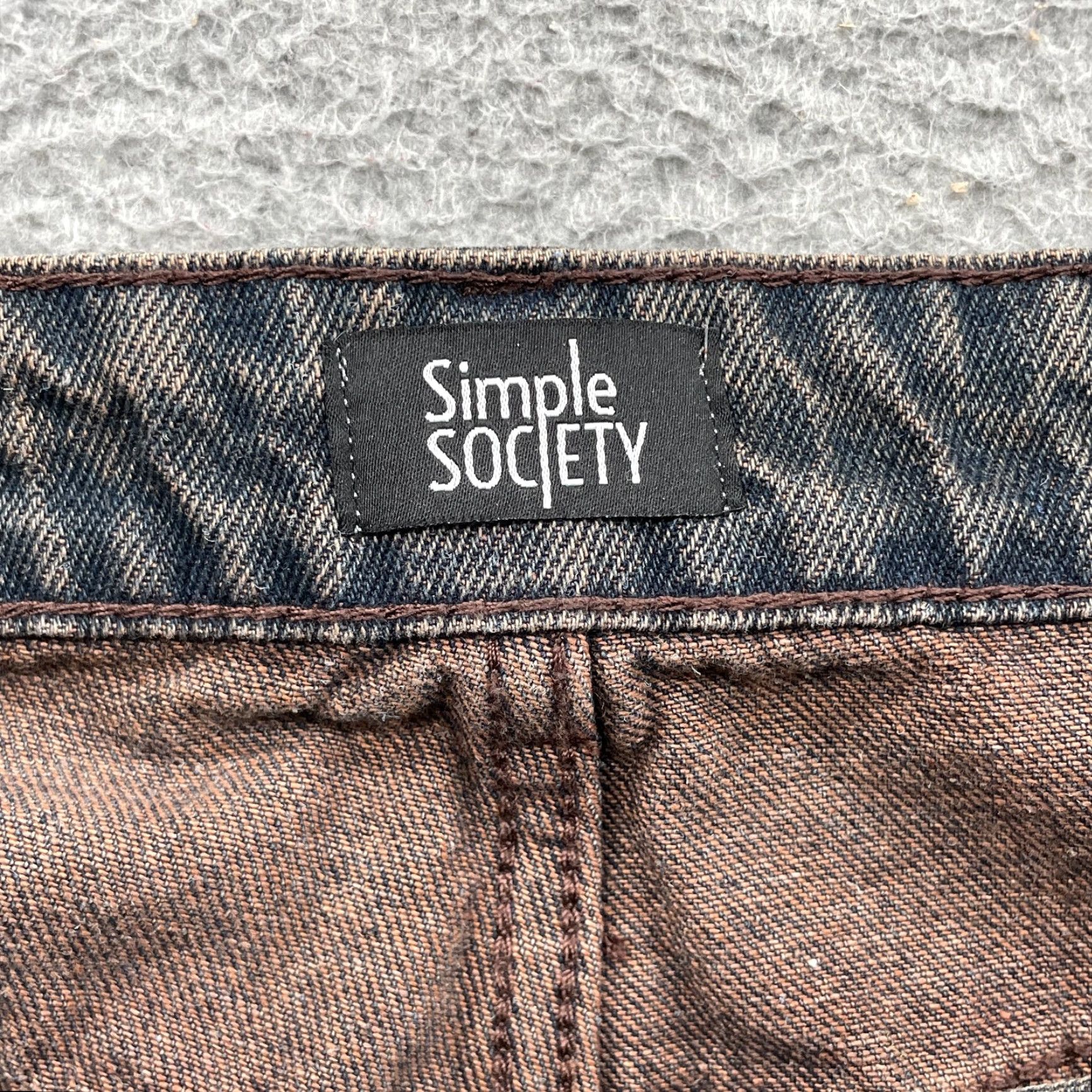 Vintage VINTAGE Simple Society Baggy Bermuda Jorts 9 Dirty Wash Skater Y2k Grunge Streetwear 90s Shirt Womens 32 Blue Denim 90s Y2K Tr Size ONE SIZE - 7 Thumbnail