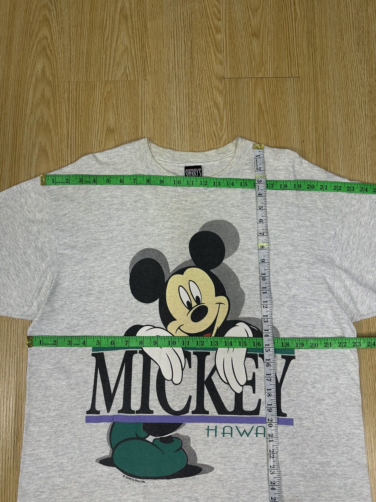Mickey Mouse 90s Mickey Hawaii Back Heat Sherrys Tshirt A931 Size US XL / EU 56 / 4 - 11 Thumbnail