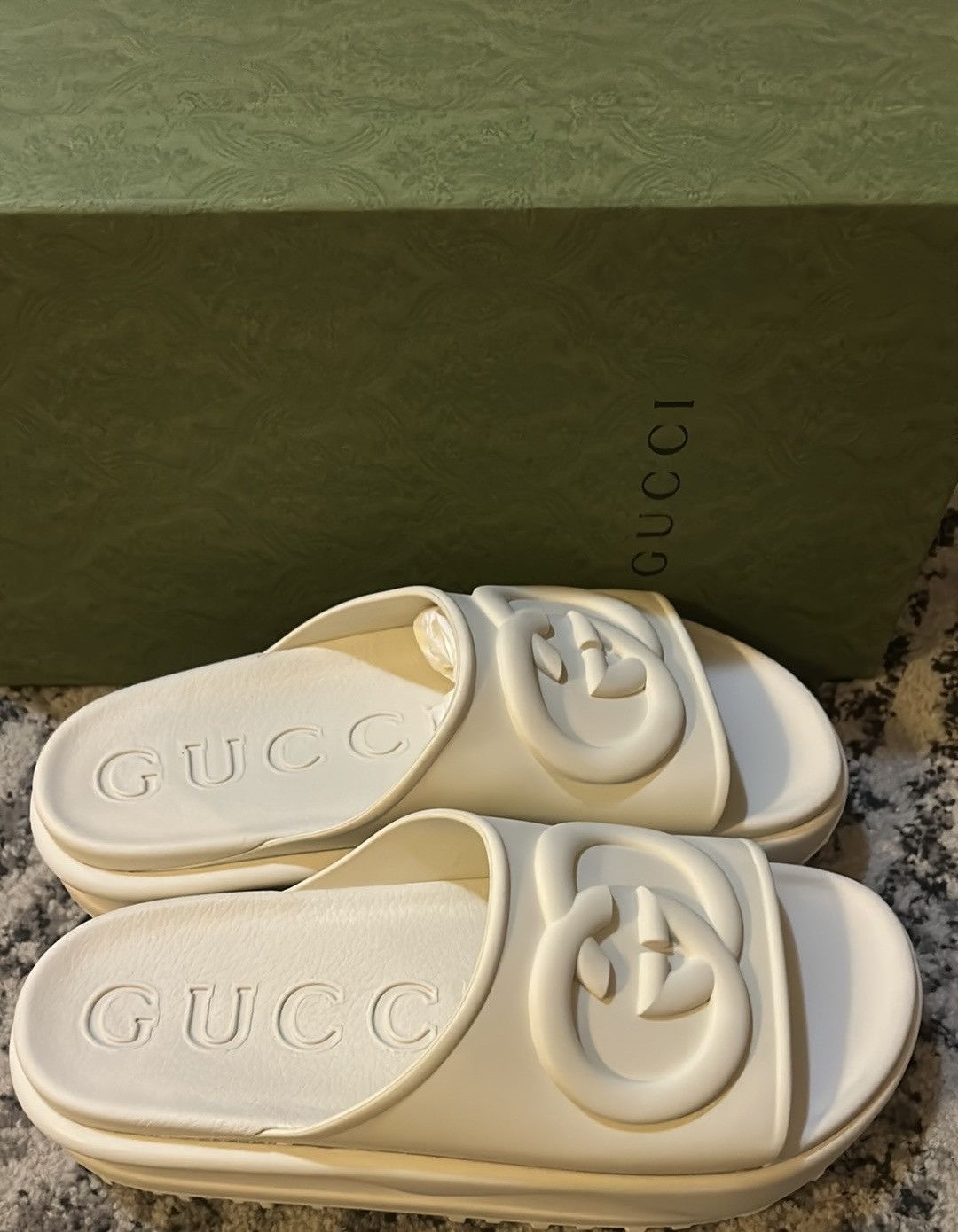 Gucci Gucci Interlocking G Slide Logo Sandal Off White size 41 Size US 11 / IT 41 - 4 Thumbnail