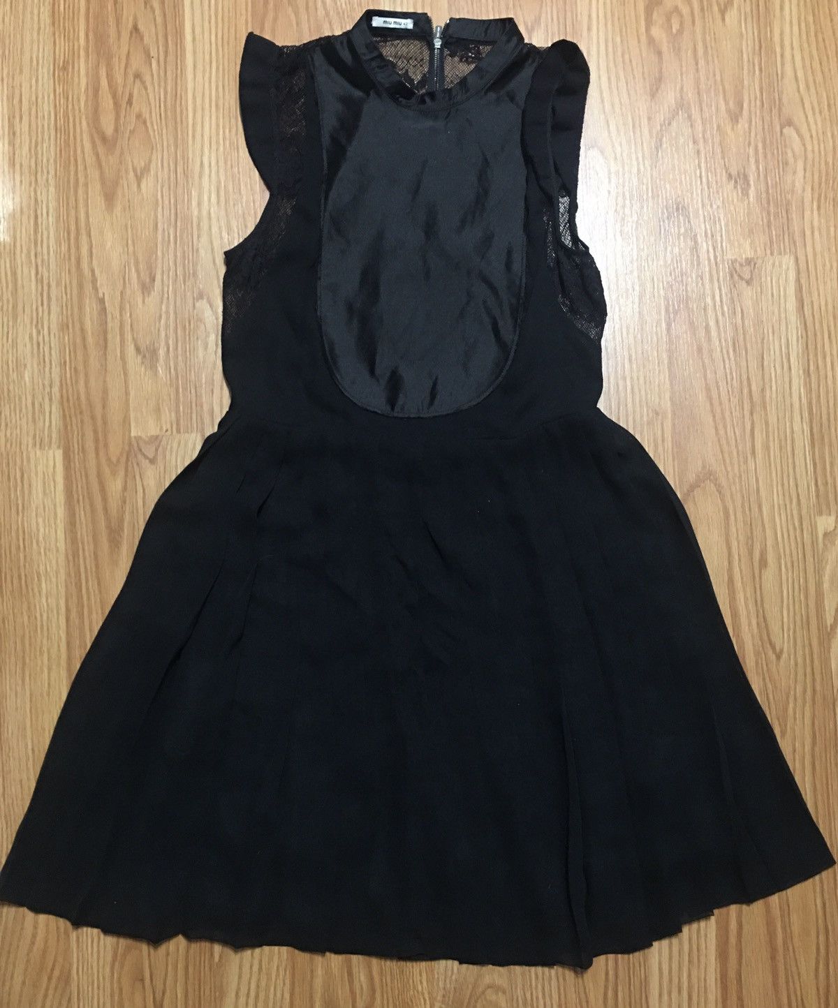 Miu Miu MIU MIU 2014 Black Lace Panelled Pleated Mini Dress IT 42 Size M / US 6-8 / IT 42-44 - 5 Thumbnail