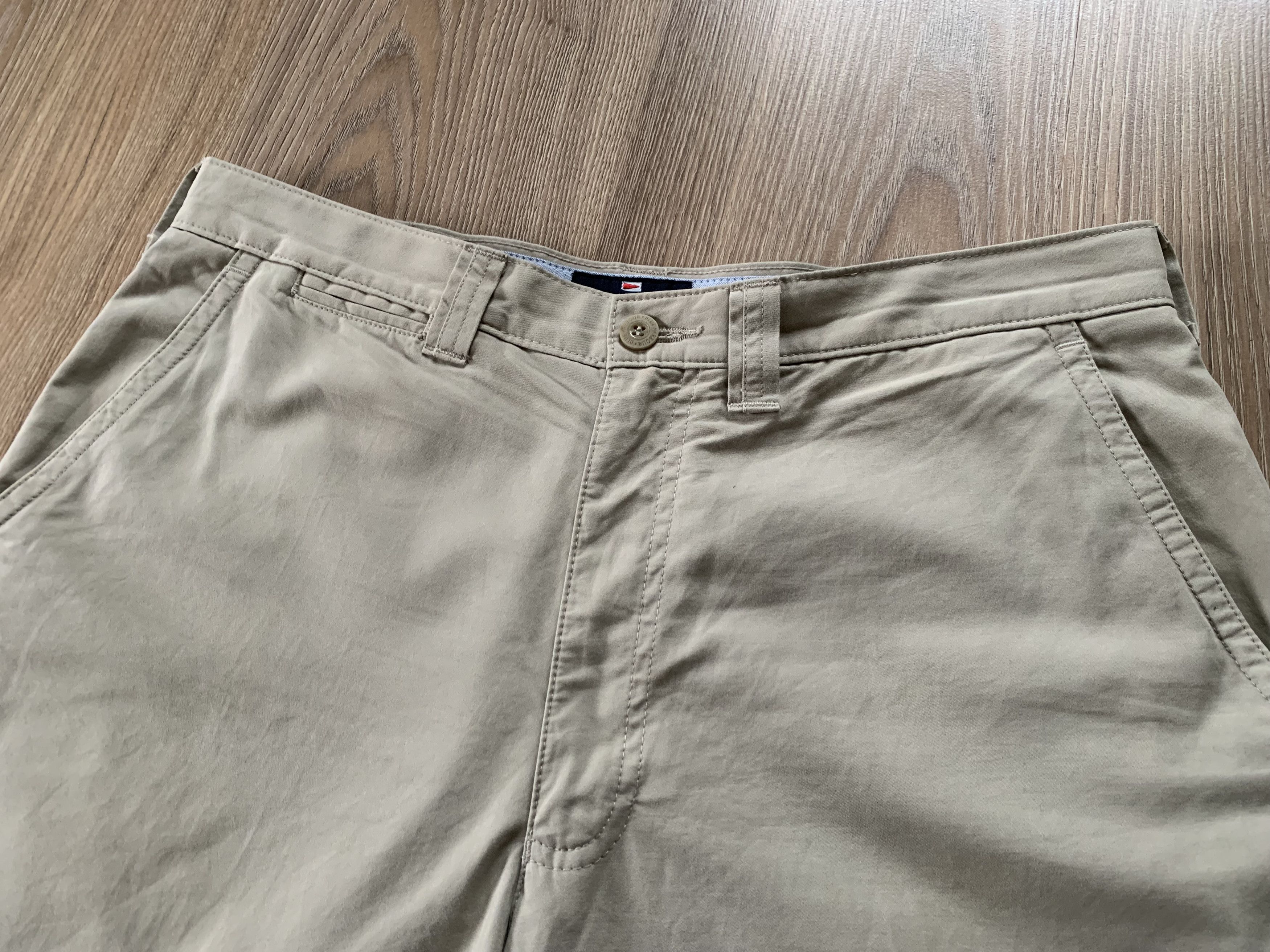 Marks & Spencer Marks & Spencer Casual Cotton Chino Shorts Size US 34 / EU 50 - 4 Thumbnail