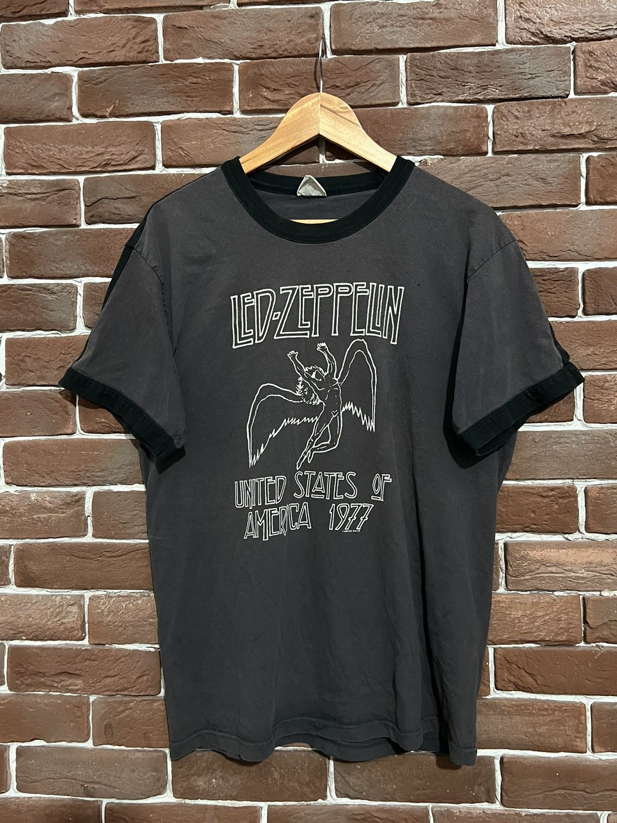 Band Tees Vintage 00s Og 2000 Led Zeppelin Rock Metal Band Tee Size US L / EU 52-54 / 3 - 1 Thumbnail