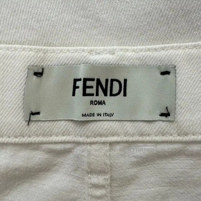 Fendi Fendi Women's White Shorts Size S . Size 23" - 7 Thumbnail