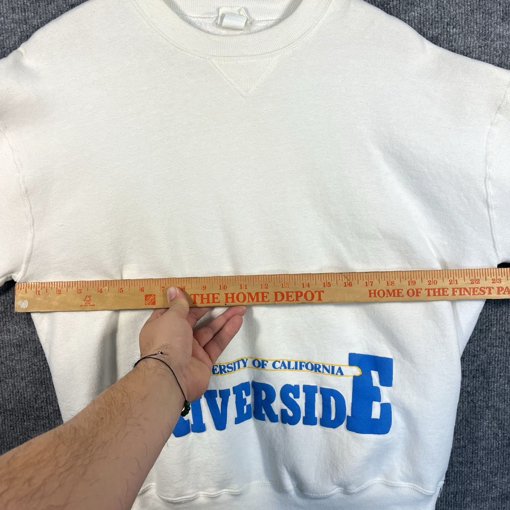 Russell Athletic VINTAGE Russell Athletic UC Riverside Crewneck Sweatshirt XL Mens White Puff Print 70s 80s Collegiate Pullover 80s College UP Stadium? Size US XL / EU 56 / 4 - 5 Thumbnail