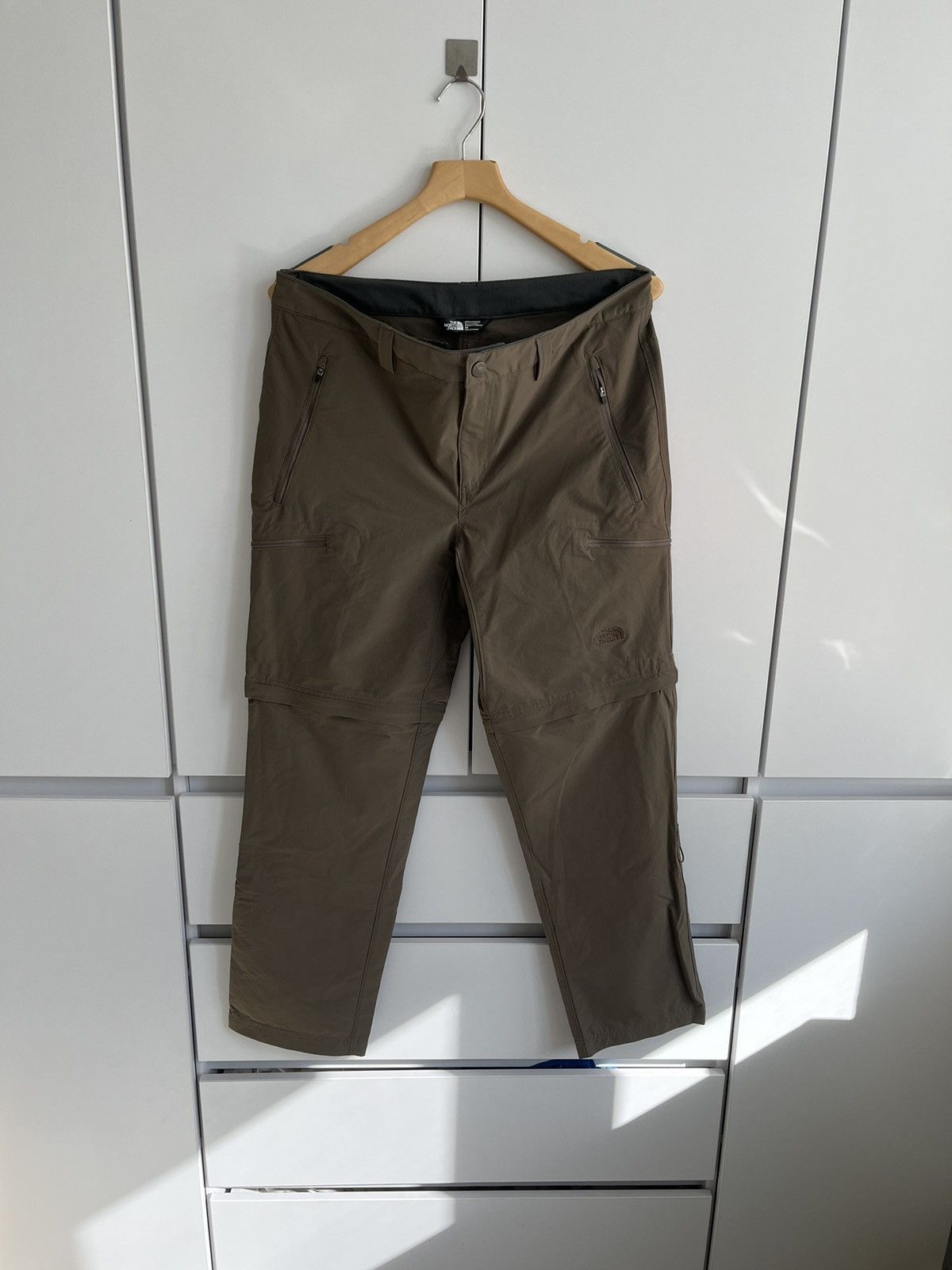 The North Face TNF Zipped Cargo Transformer Pants Packable Mens 36 size Size US 36 / EU 52 - 1 Thumbnail