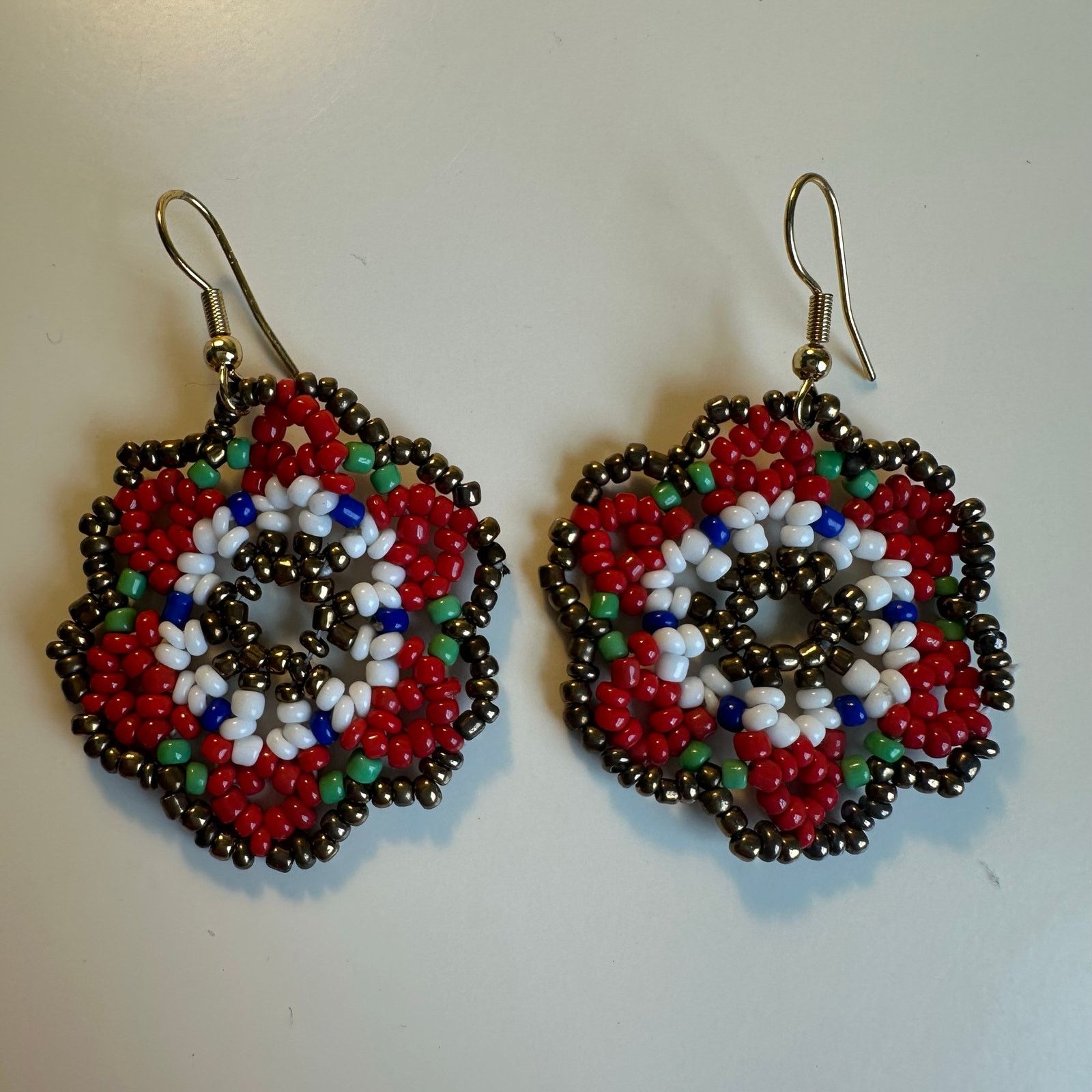 Other Flower Dangle Beaded Earrings Multicolor Red White Blue Gold Size ONE SIZE - 5 Thumbnail