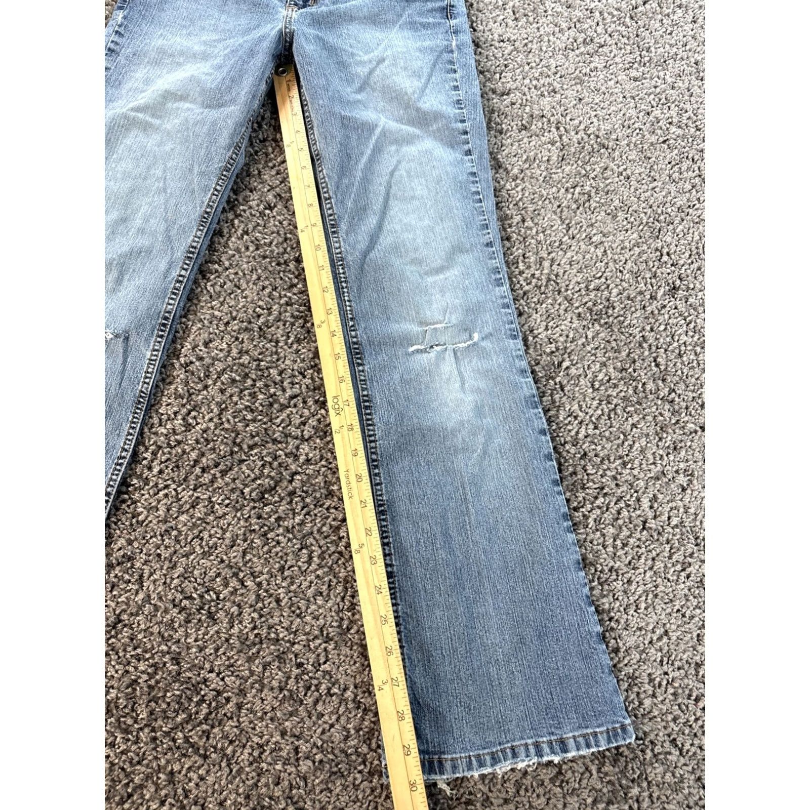 Mossimo VINTAGE Mossimo Jeans Bootcut Womens 28x30 Light Wash Distressed 30 Inseam Blue 90s Y2K Boots Cut Shoes? Size 28" / US 6 / IT 42 - 2 Thumbnail