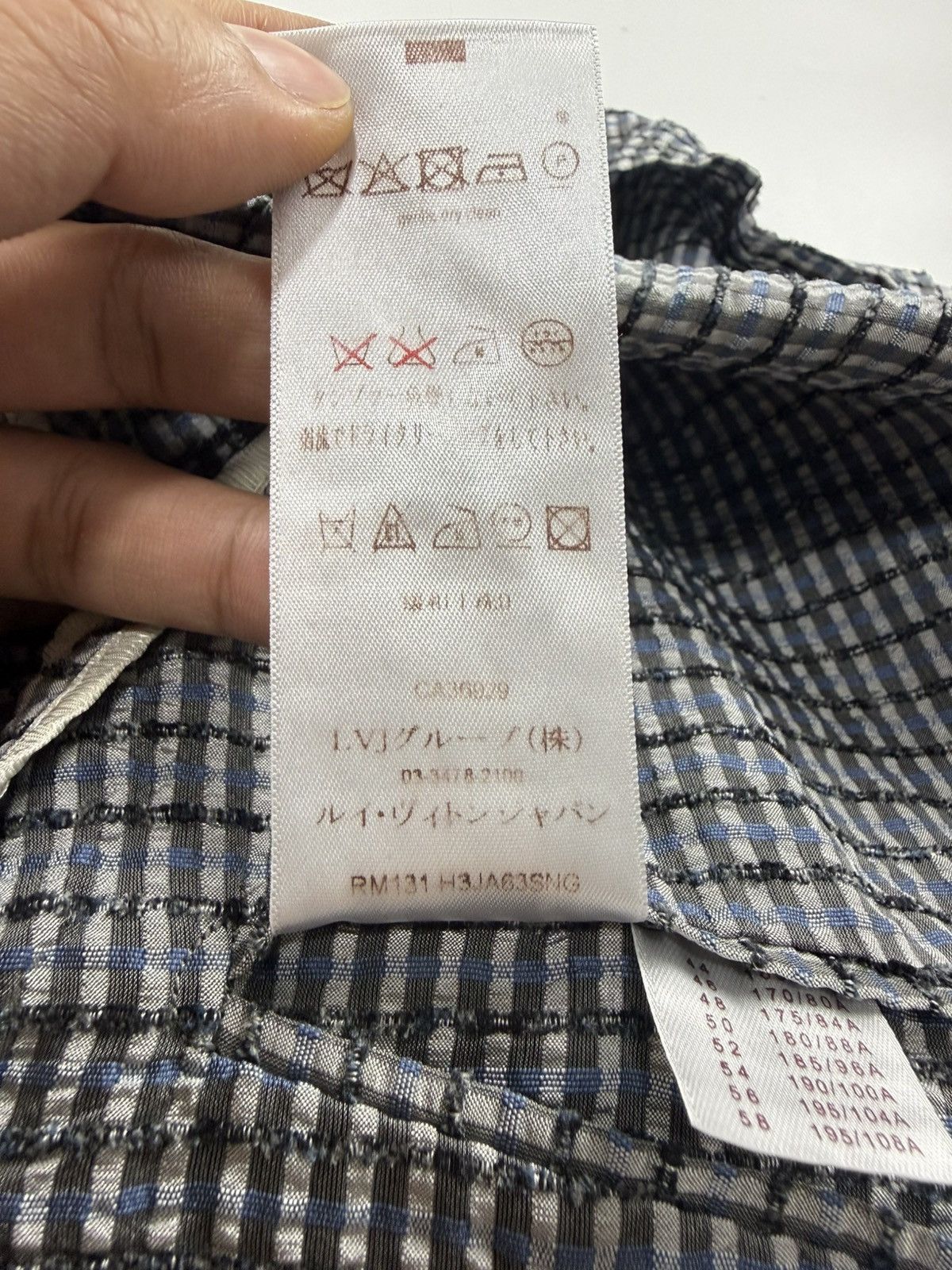 Louis Vuitton Louis Vuitton S/S’13 Check Pattern Silk Jacket Size US M / EU 48-50 / 2 - 13 Thumbnail