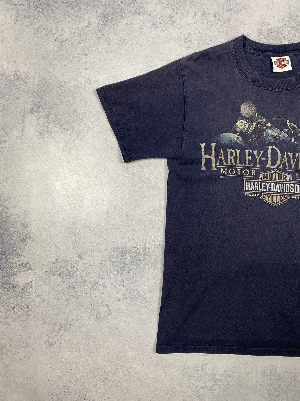 Harley Davidson Harley Davidson Guildford Surrey England Motorcycle 2013 tee Size US S / EU 44-46 / 1 - 3 Thumbnail