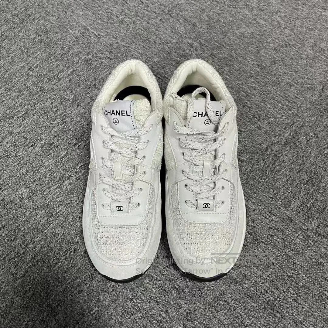 Chanel Chanel White Leather Logo Low-Top Sneakers. Size US 6.5 / IT 36.5 - 3 Thumbnail