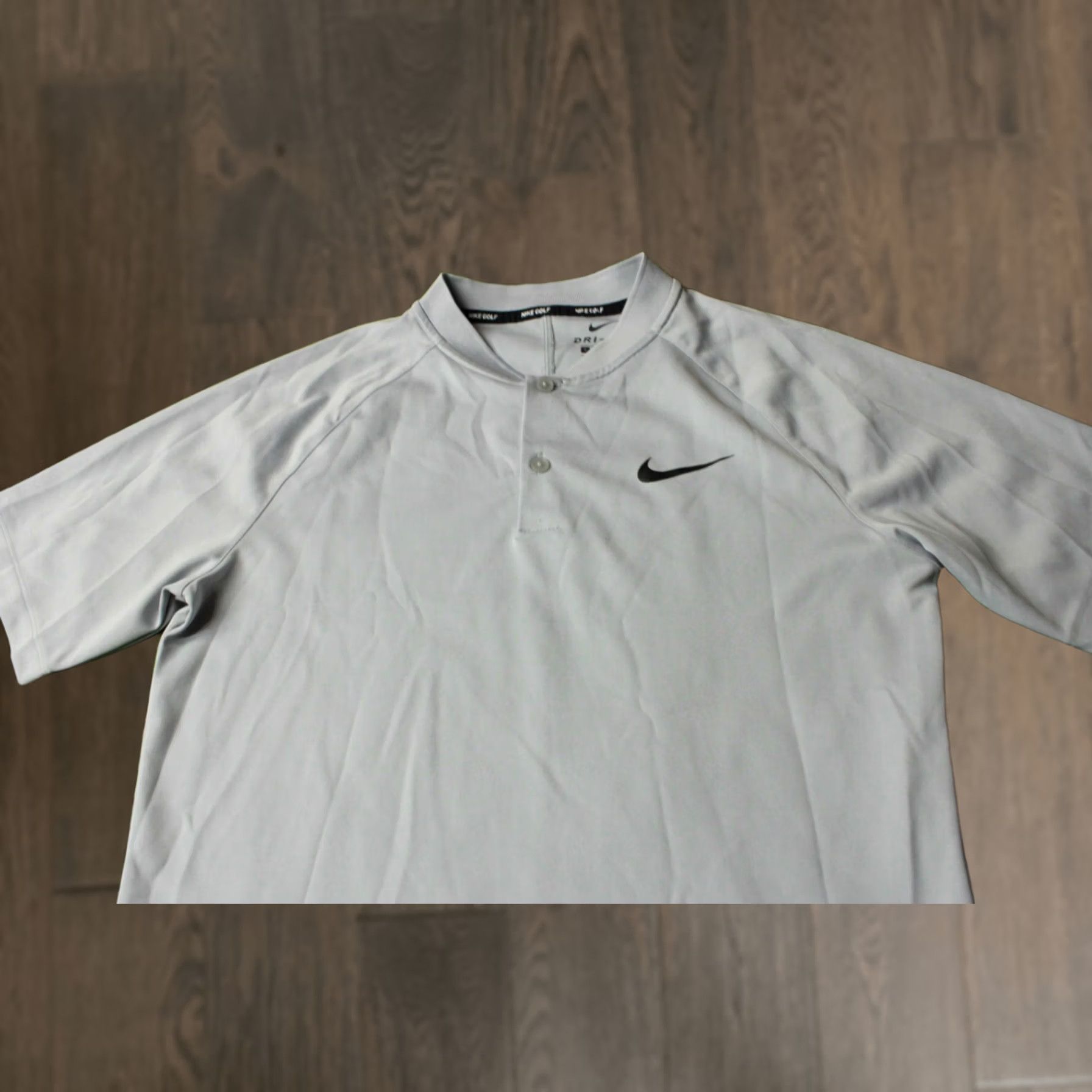 Nike NIKE GOLF DRI-FIT 2018 MEN TRAINING SHIRT JERSEY TEE SMALL S Gray Nike Golf Dri-Fit 2018 Mens Shirt Jersey Tee Short Sleeve Regular Fit Size US S / EU 44-46 / 1 - 1 Thumbnail
