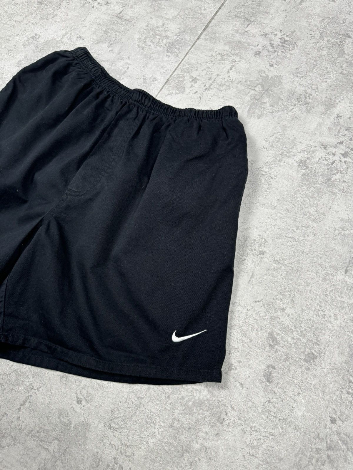 Nike Vintage Nike Y2K Shorts Size L Size US 34 / EU 50 - 3 Thumbnail
