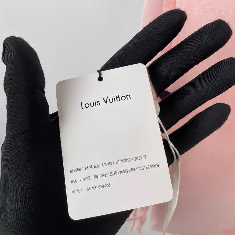 Louis Vuitton Louis Vuitton Pink presbyopic double-faced cashmere scarf Size ONE SIZE - 5 Thumbnail